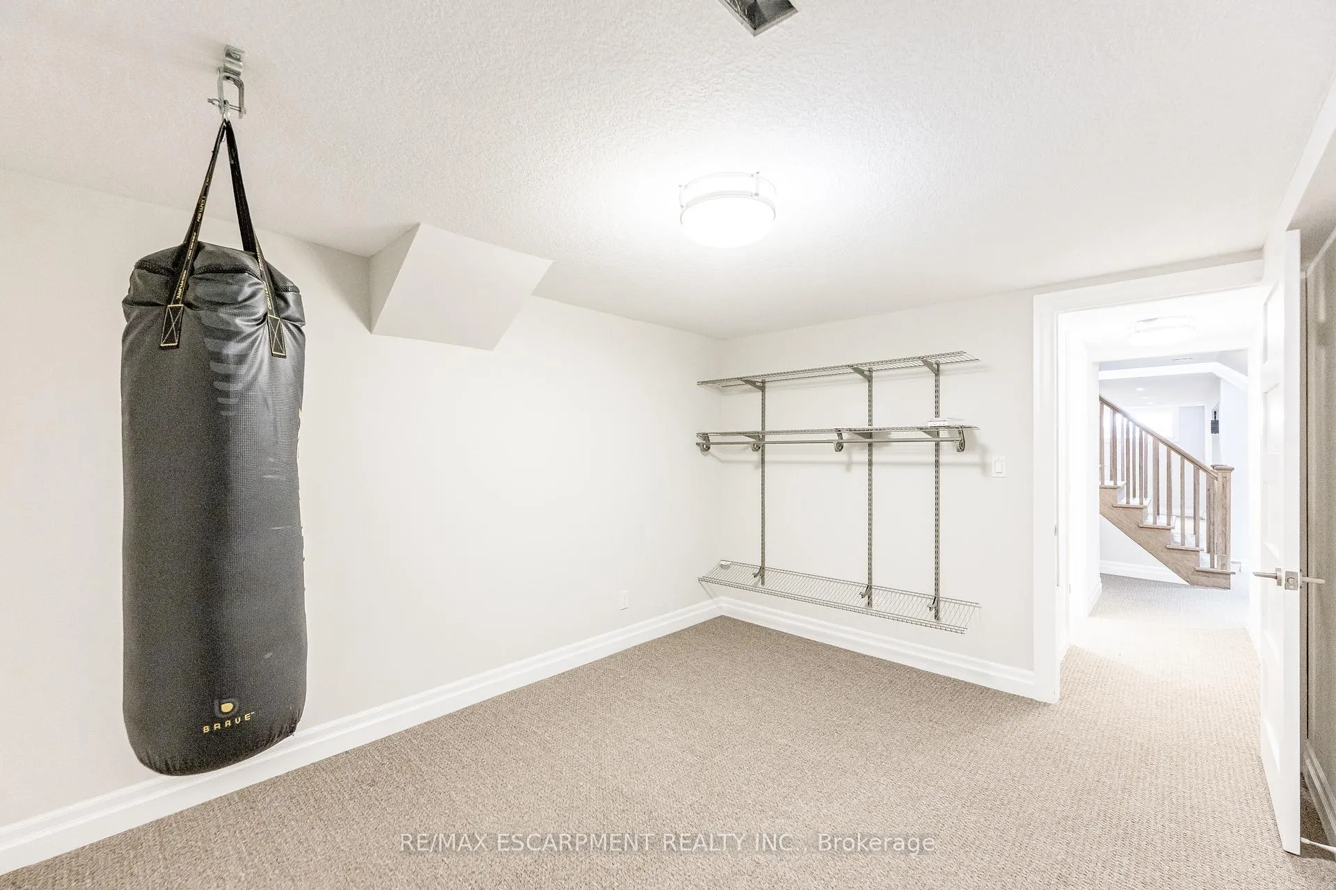 Photo 22 of 106 Overdale Avenue, Hamilton, Waterdown — HOMEH