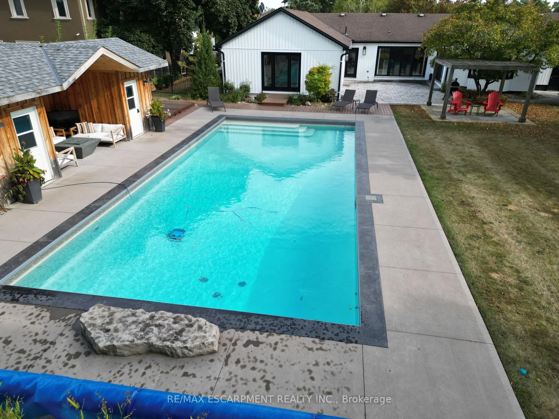 Photo 30 of 106 Overdale Avenue, Hamilton, Waterdown — HOMEH