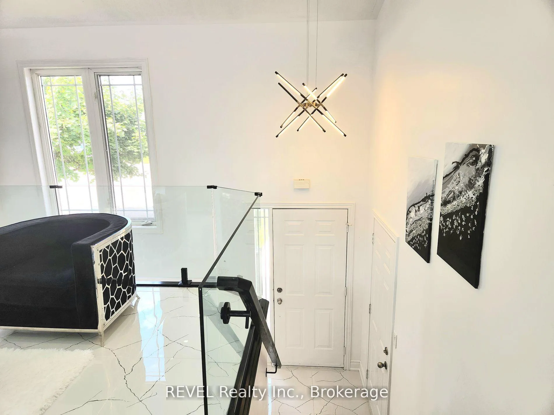 Photo 5 of 8414 Atack Court, Niagara Falls, Ascot — HOMEH