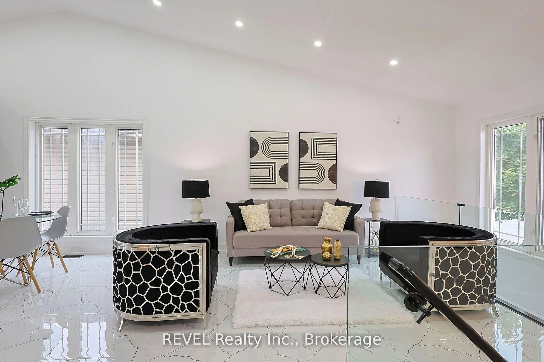 Photo 8 of 8414 Atack Court, Niagara Falls, Ascot — HOMEH