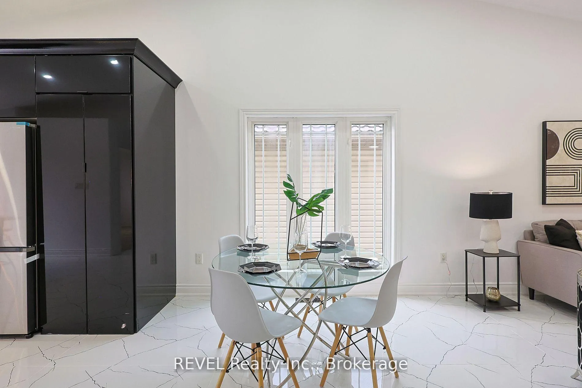 Photo 11 of 8414 Atack Court, Niagara Falls, Ascot — HOMEH
