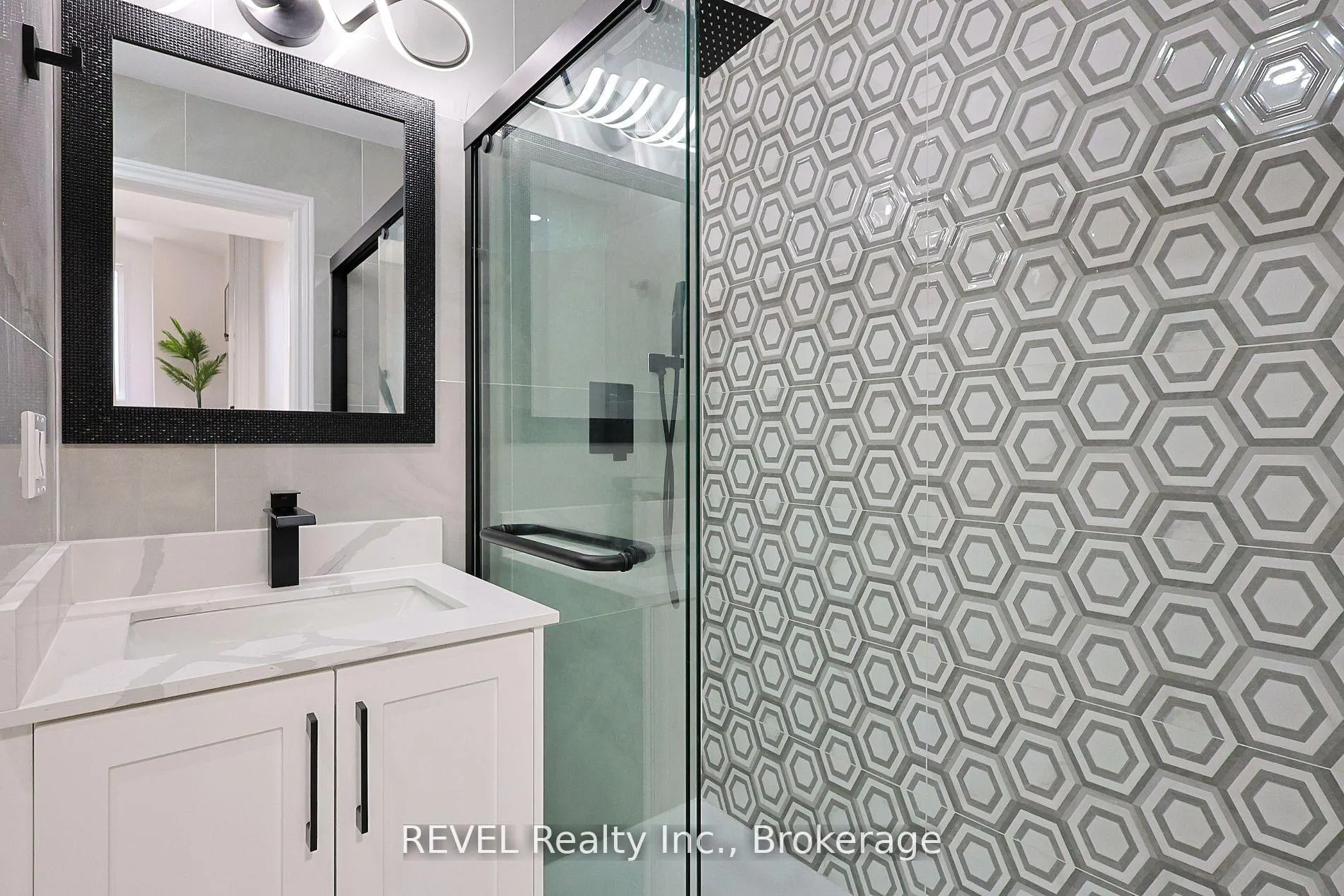 Photo 19 of 8414 Atack Court, Niagara Falls, Ascot — HOMEH