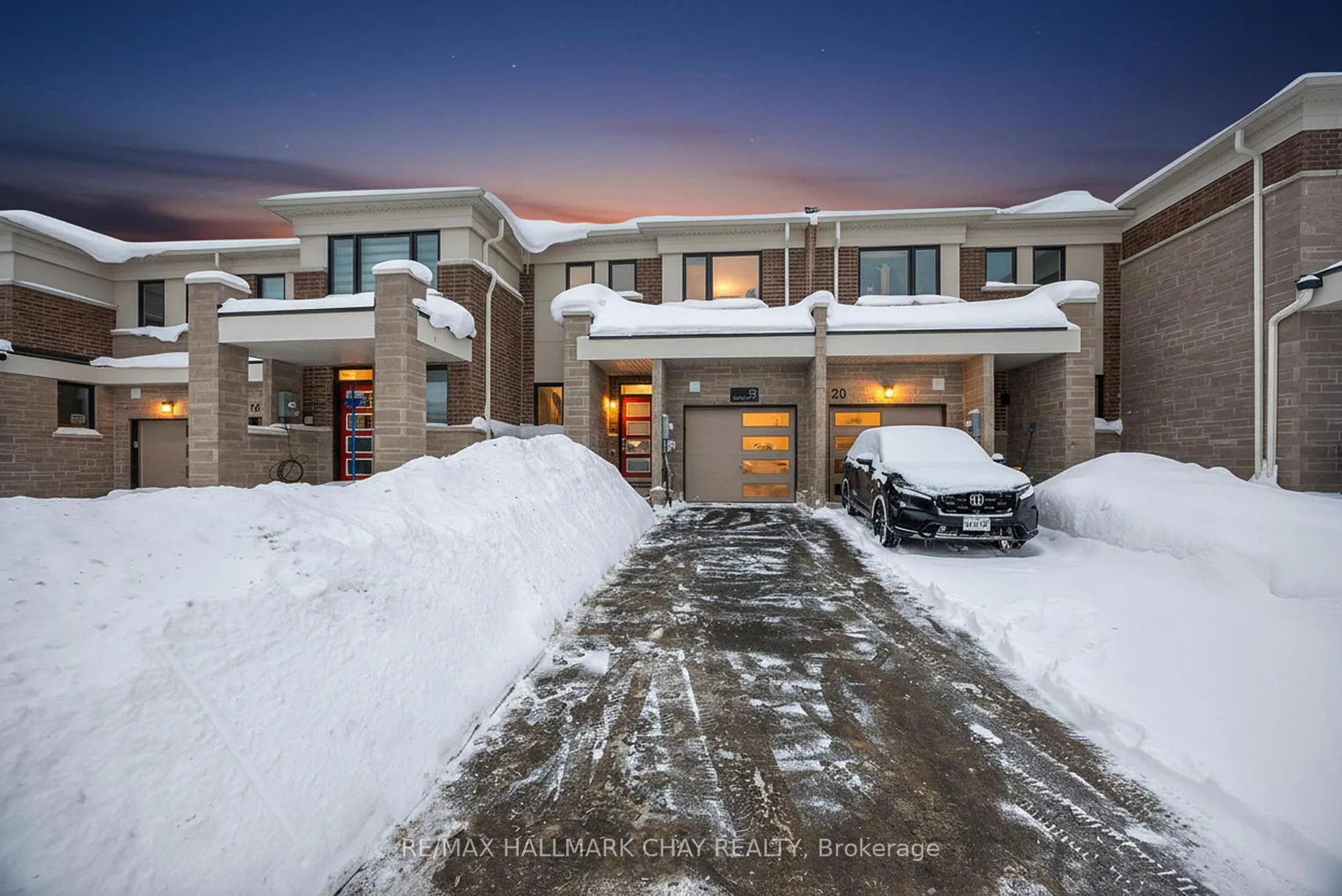 Photo 1 of 18 Ivory Road, Barrie, Rural Barrie Southeast — HOMEH