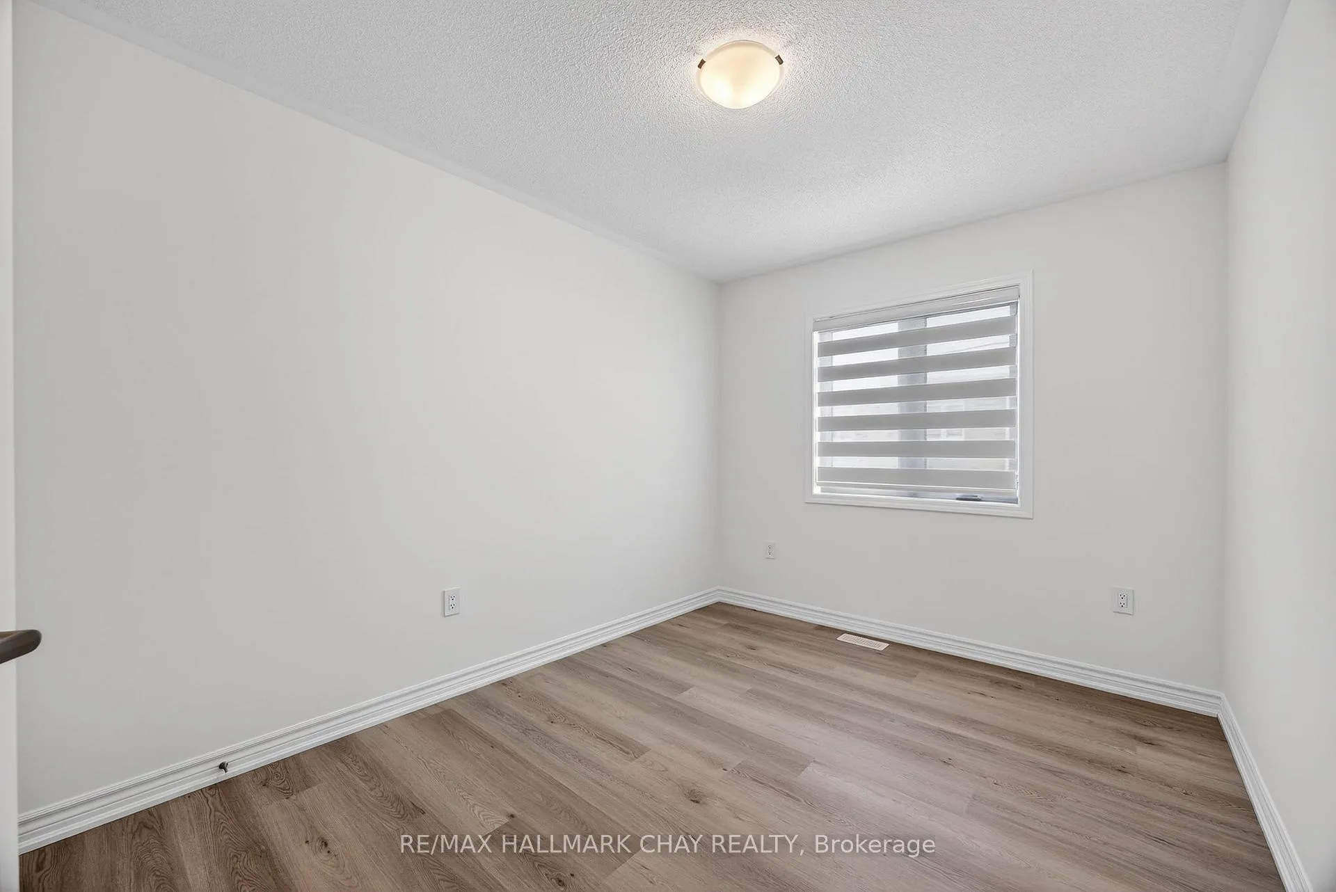Photo 26 of 18 Ivory Road, Barrie, Rural Barrie Southeast — HOMEH