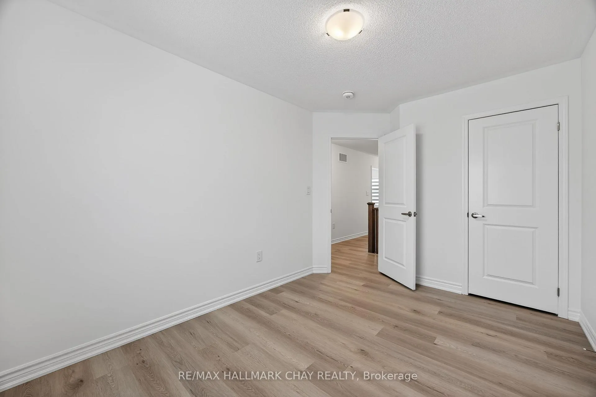 Photo 27 of 18 Ivory Road, Barrie, Rural Barrie Southeast — HOMEH