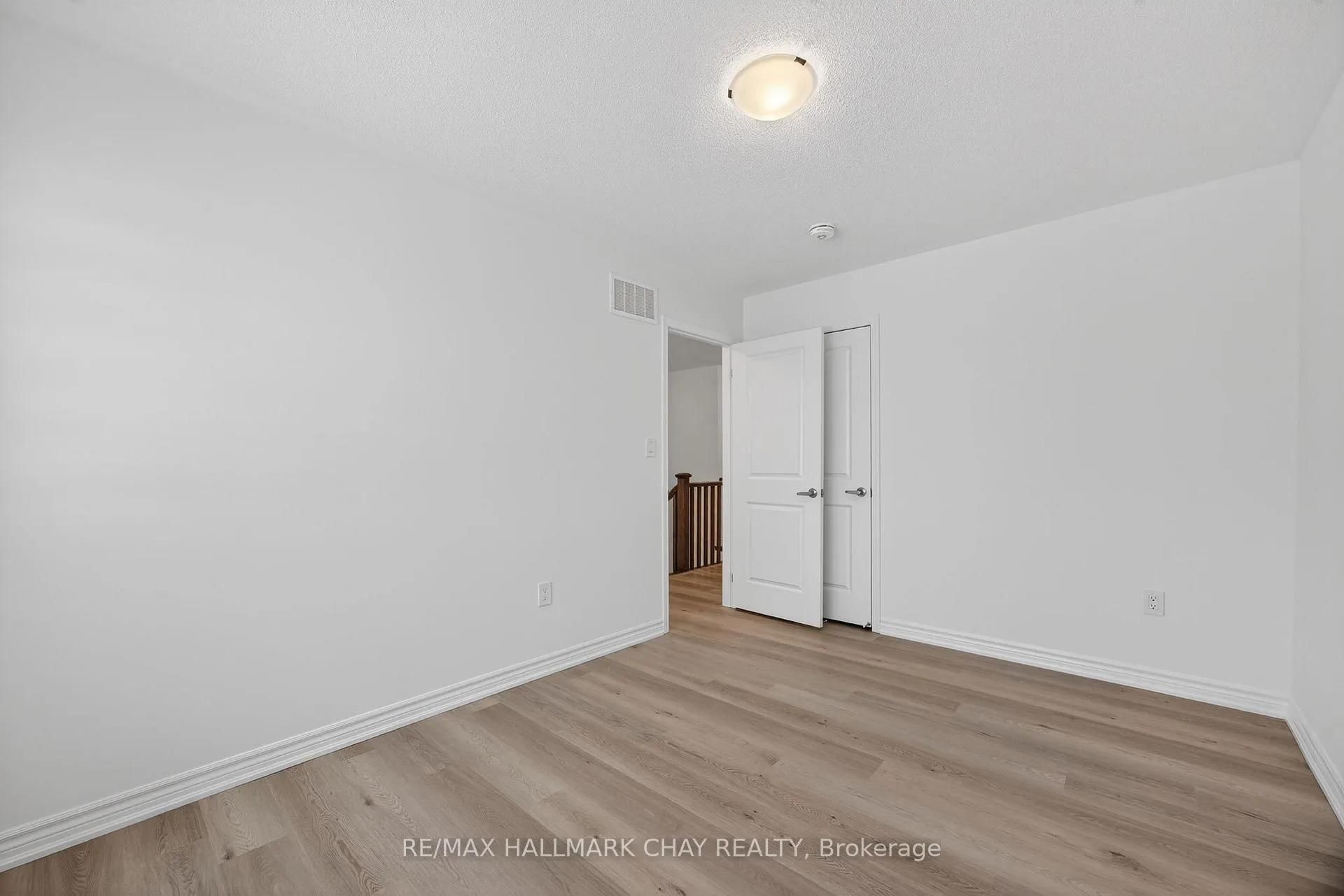 Photo 29 of 18 Ivory Road, Barrie, Rural Barrie Southeast — HOMEH
