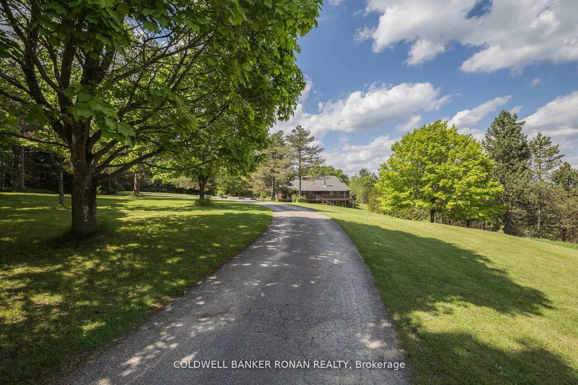 Photo 5 of 487283 Sideroad 30, Mono, Rural Mono — HOMEH