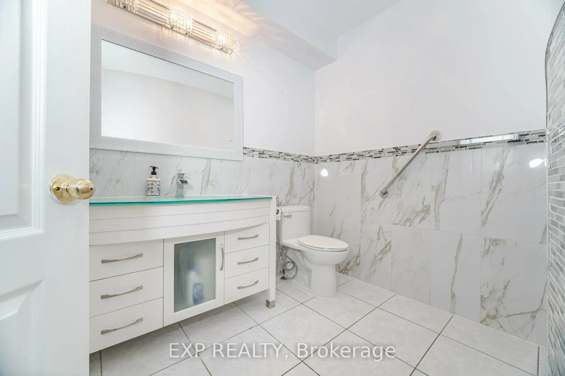 Photo 14 of 7 Glenbury Drive, Vaughan, Brownridge — HOMEH