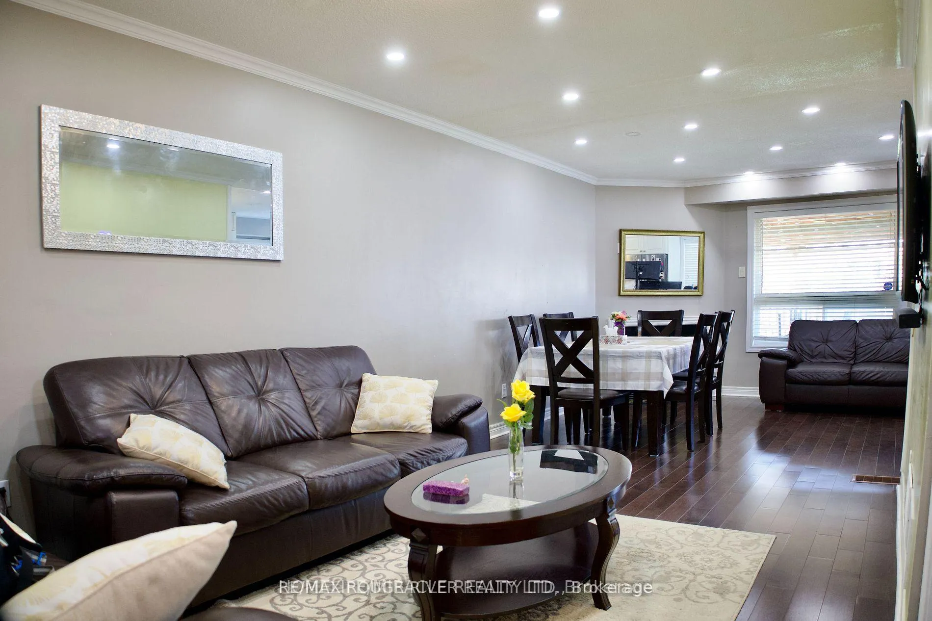 Photo 5 of Unit Main, 45 Shenandoah Drive, Whitby, Williamsburg — HOMEH