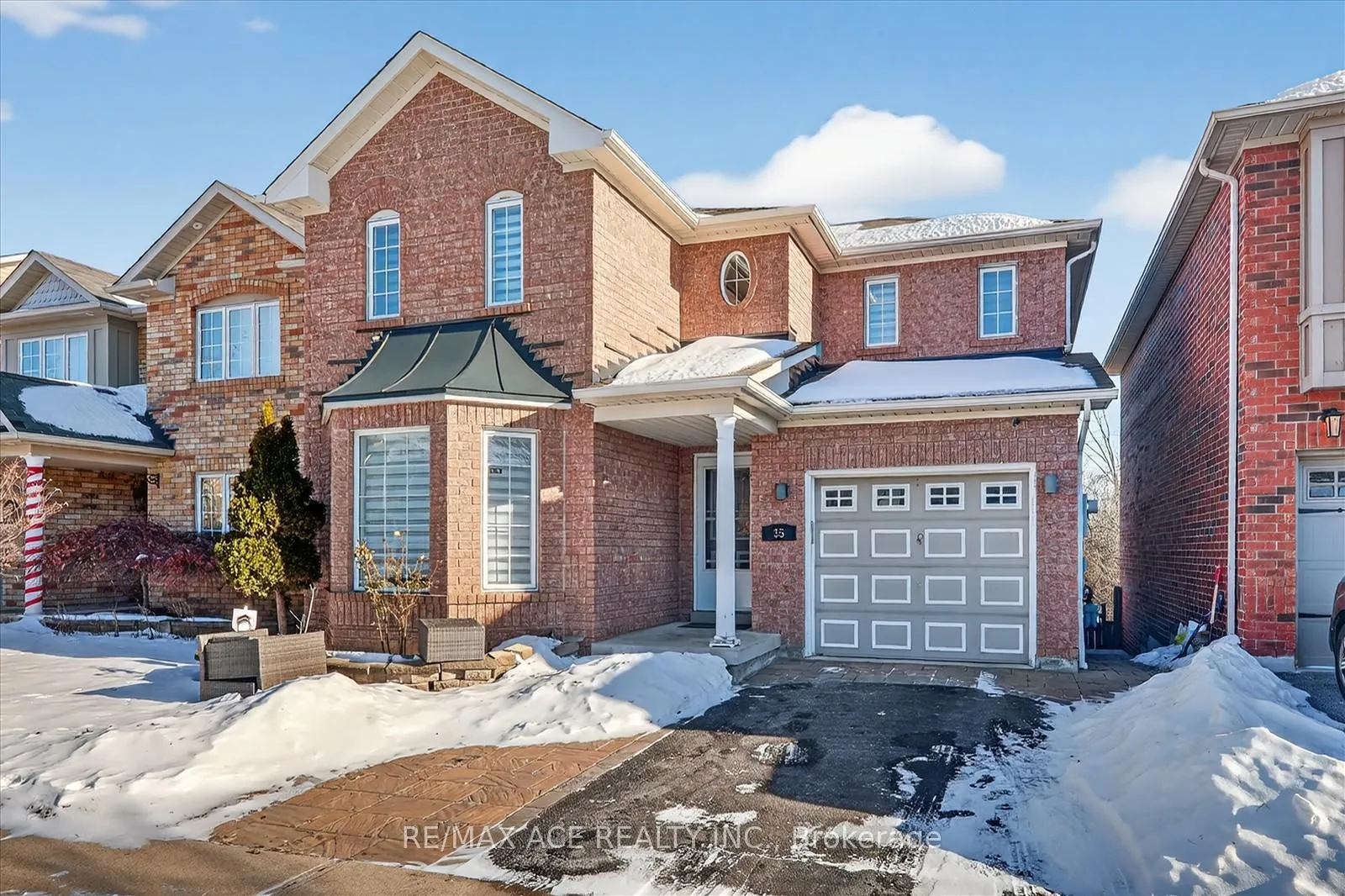 Photo 3 of Unit Main, 35 Angier Crescent, Ajax, South East — HOMEH