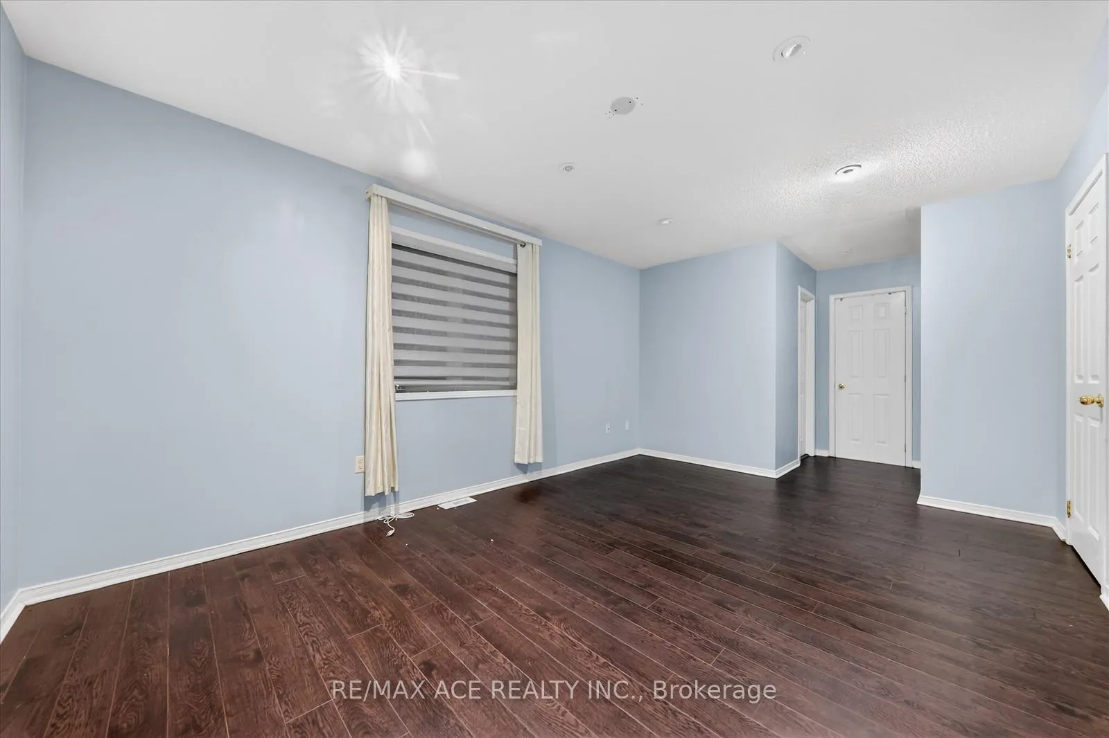 Photo 27 of Unit Main, 35 Angier Crescent, Ajax, South East — HOMEH