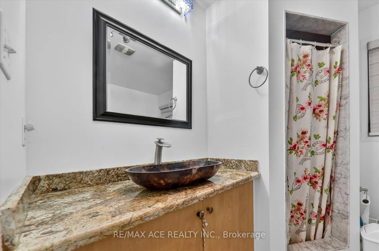 Photo 29 of Unit Main, 35 Angier Crescent, Ajax, South East — HOMEH