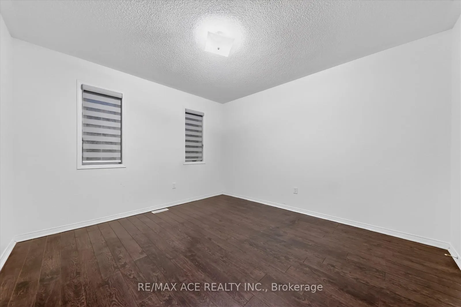 Photo 34 of Unit Main, 35 Angier Crescent, Ajax, South East — HOMEH