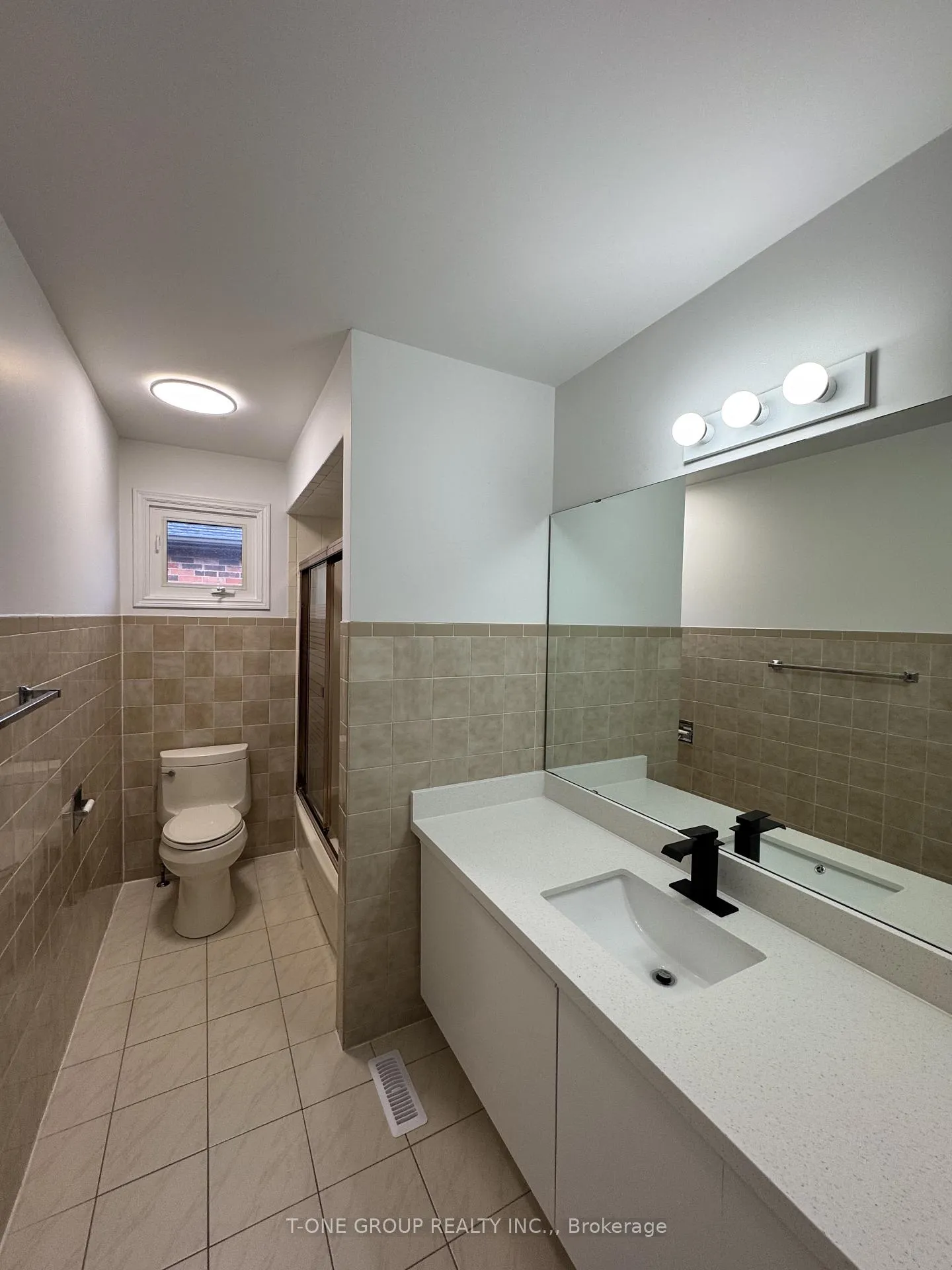 Photo 6 of 71 Links Road, Vaughan, Maple — HOMEH
