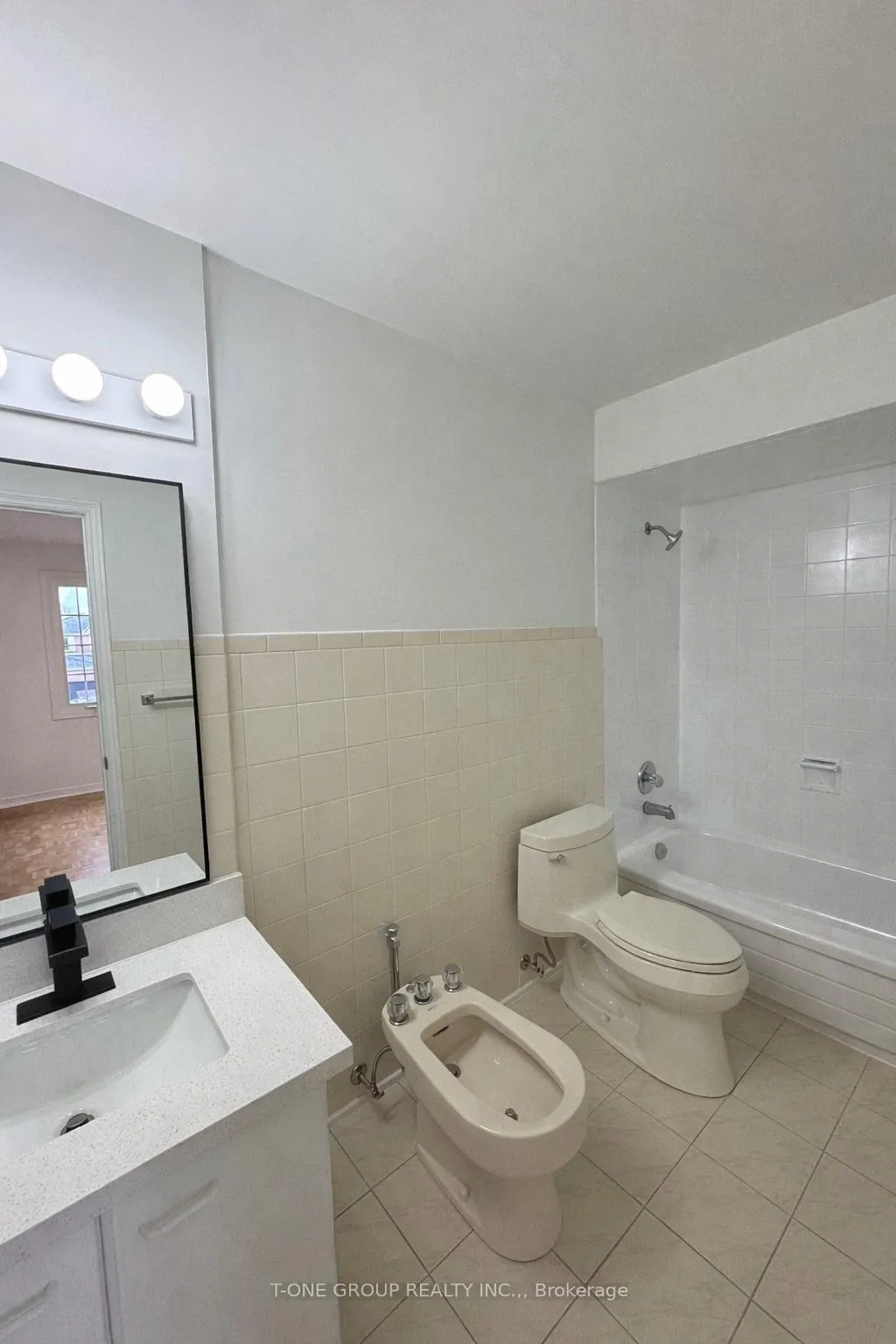Photo 12 of 71 Links Road, Vaughan, Maple — HOMEH