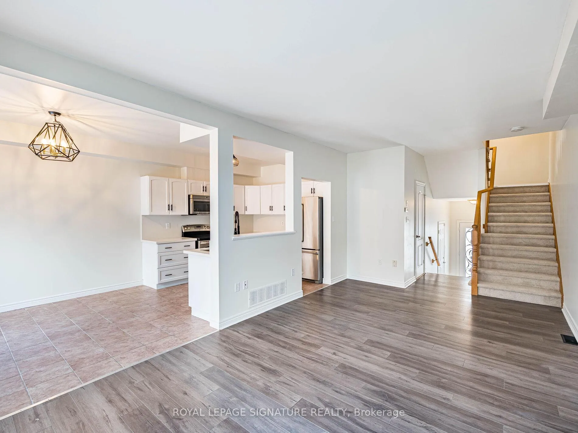 Photo 8 of 75 Olivia Place, Hamilton, Meadowlands — HOMEH