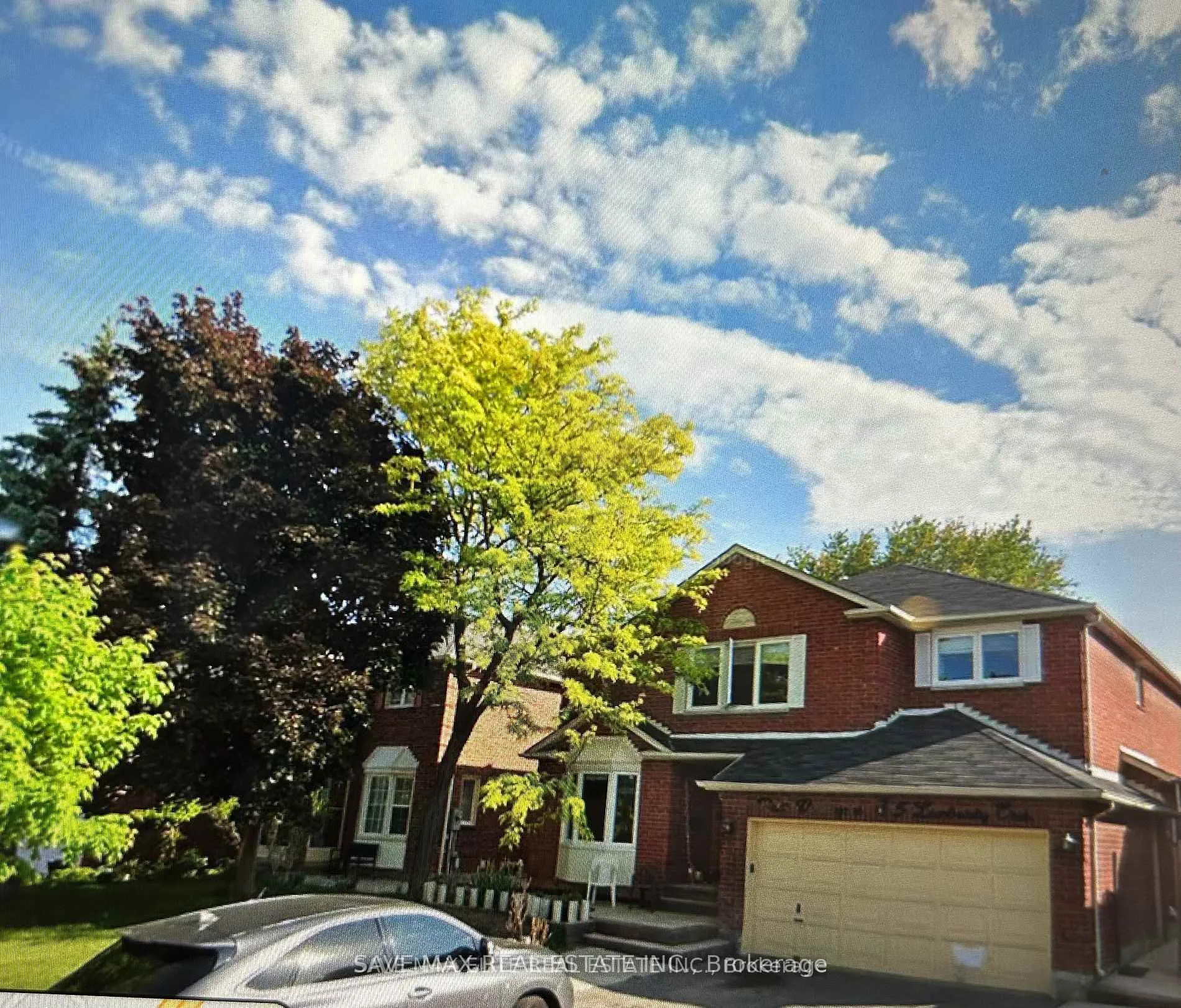 Photo 1 of 5 Lombardy Crescent, Brampton, Queen Street Corridor — HOMEH