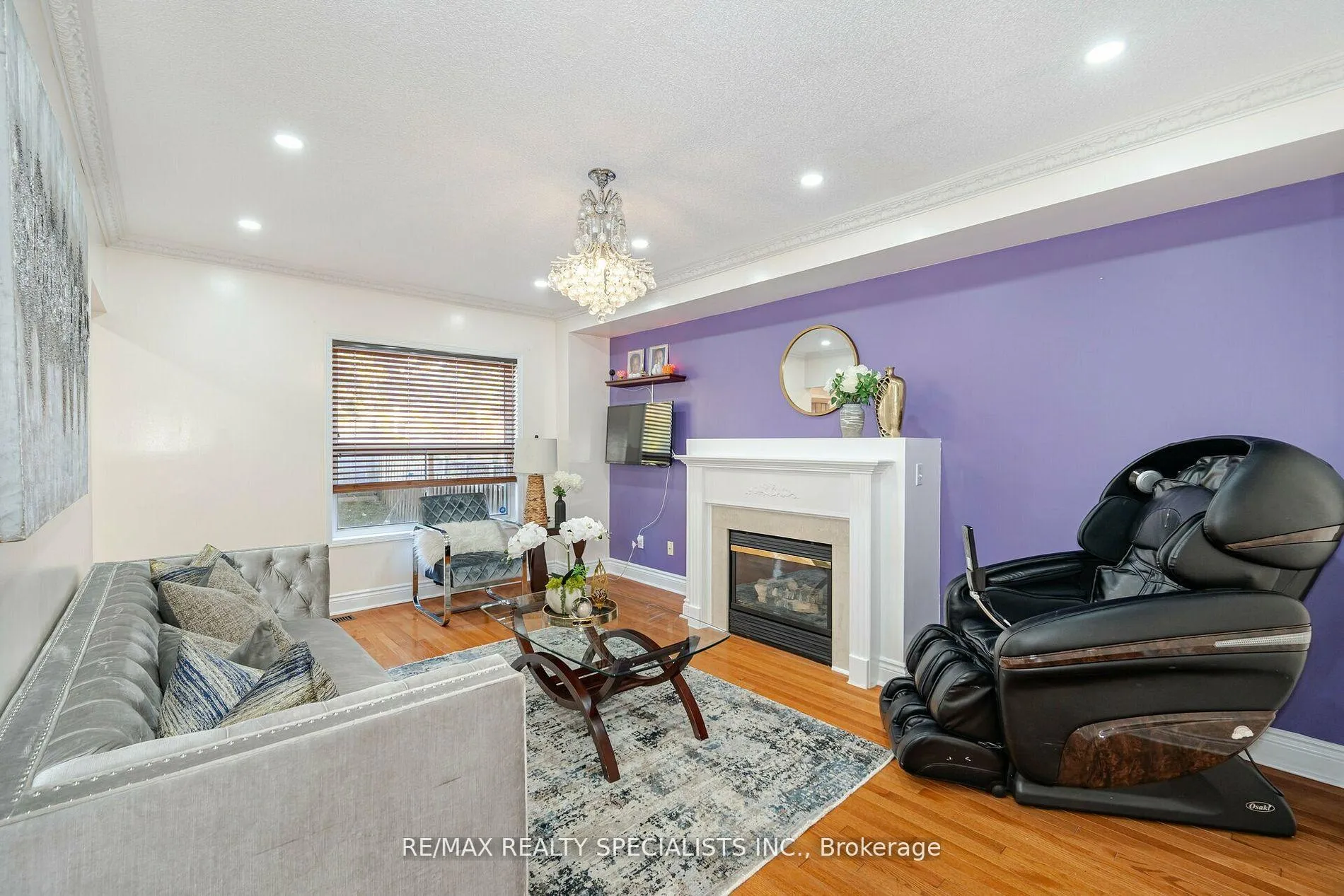 Photo 12 of 36 Dunvegan Crescent, Brampton, Fletcher's Meadow — HOMEH