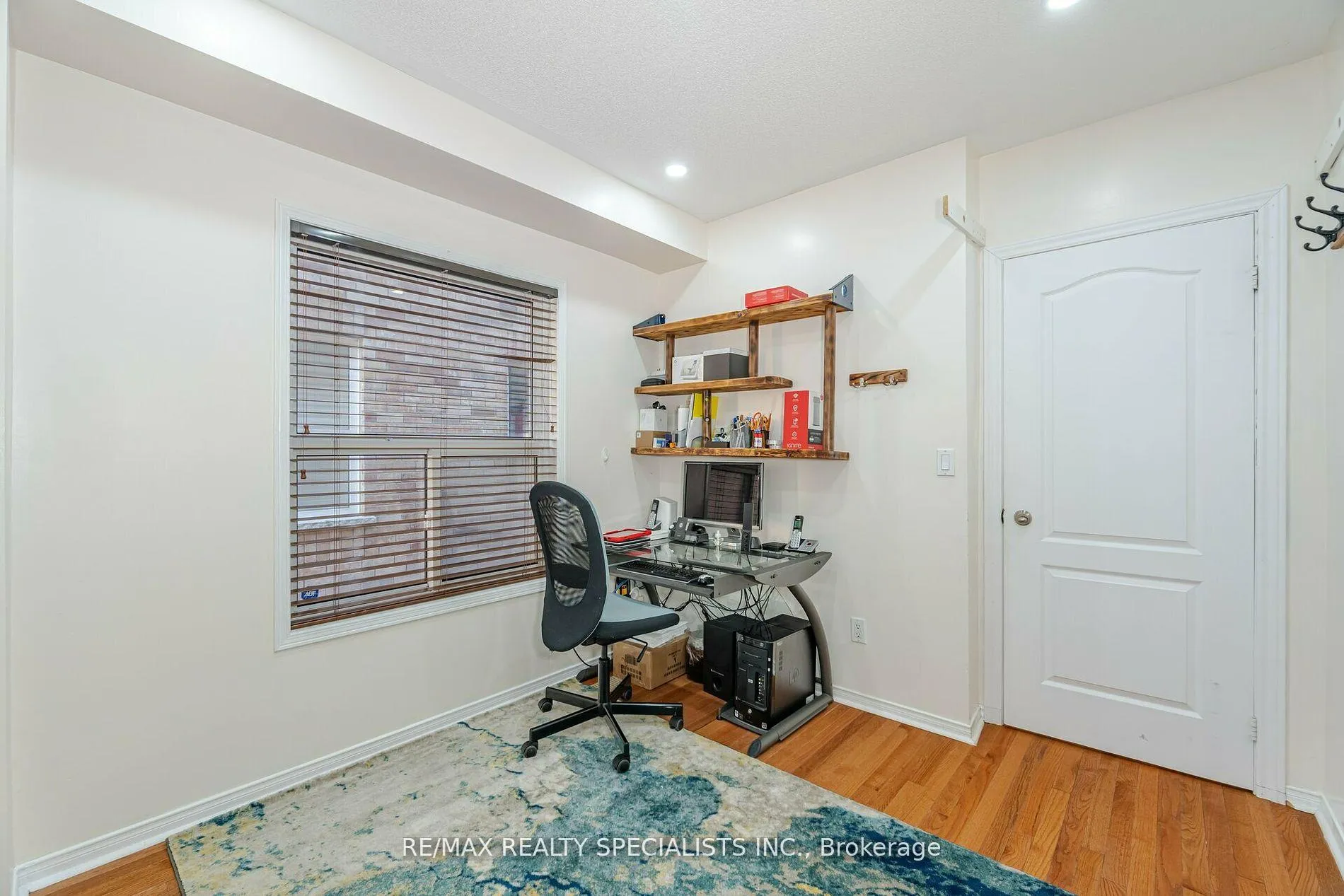 Photo 15 of 36 Dunvegan Crescent, Brampton, Fletcher's Meadow — HOMEH