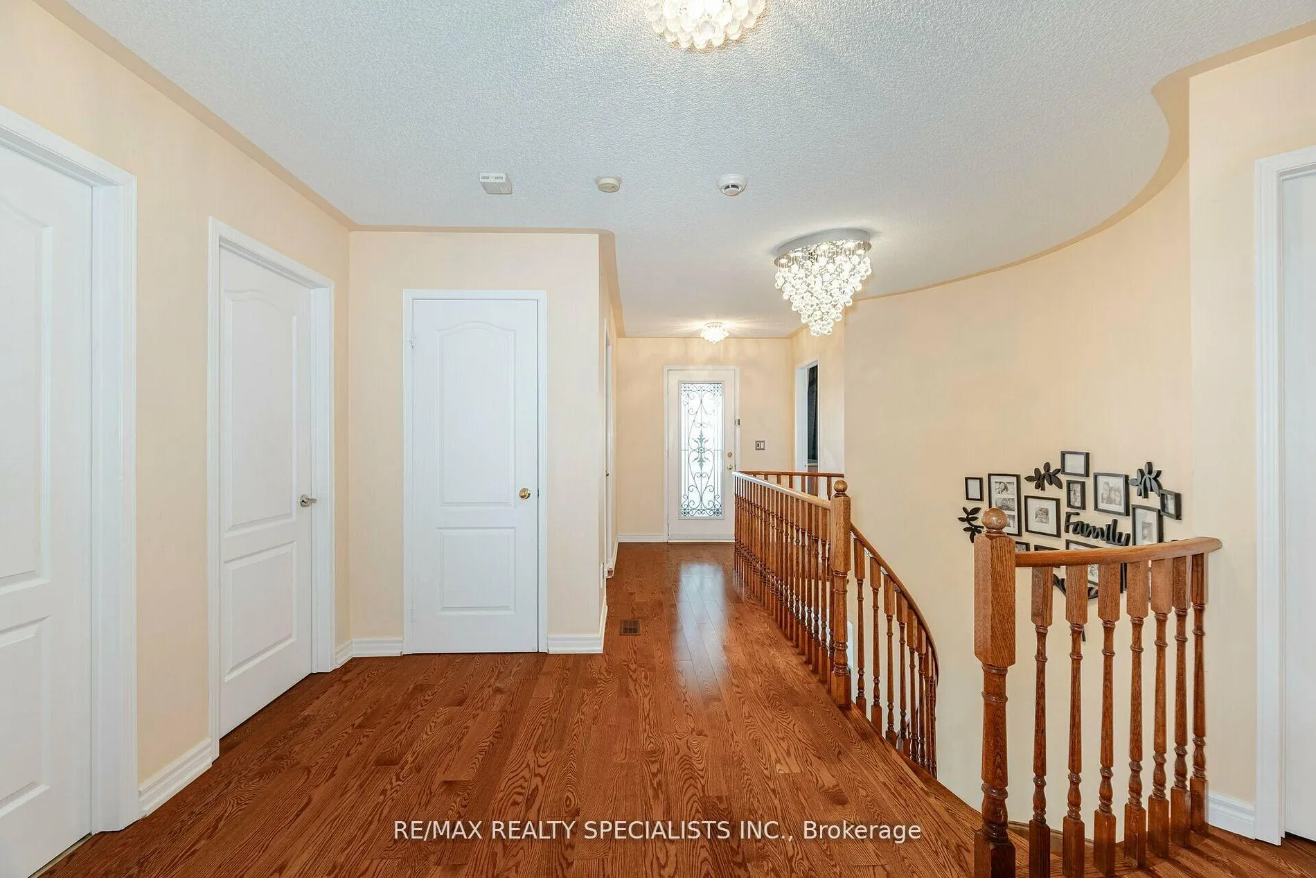 Photo 18 of 36 Dunvegan Crescent, Brampton, Fletcher's Meadow — HOMEH