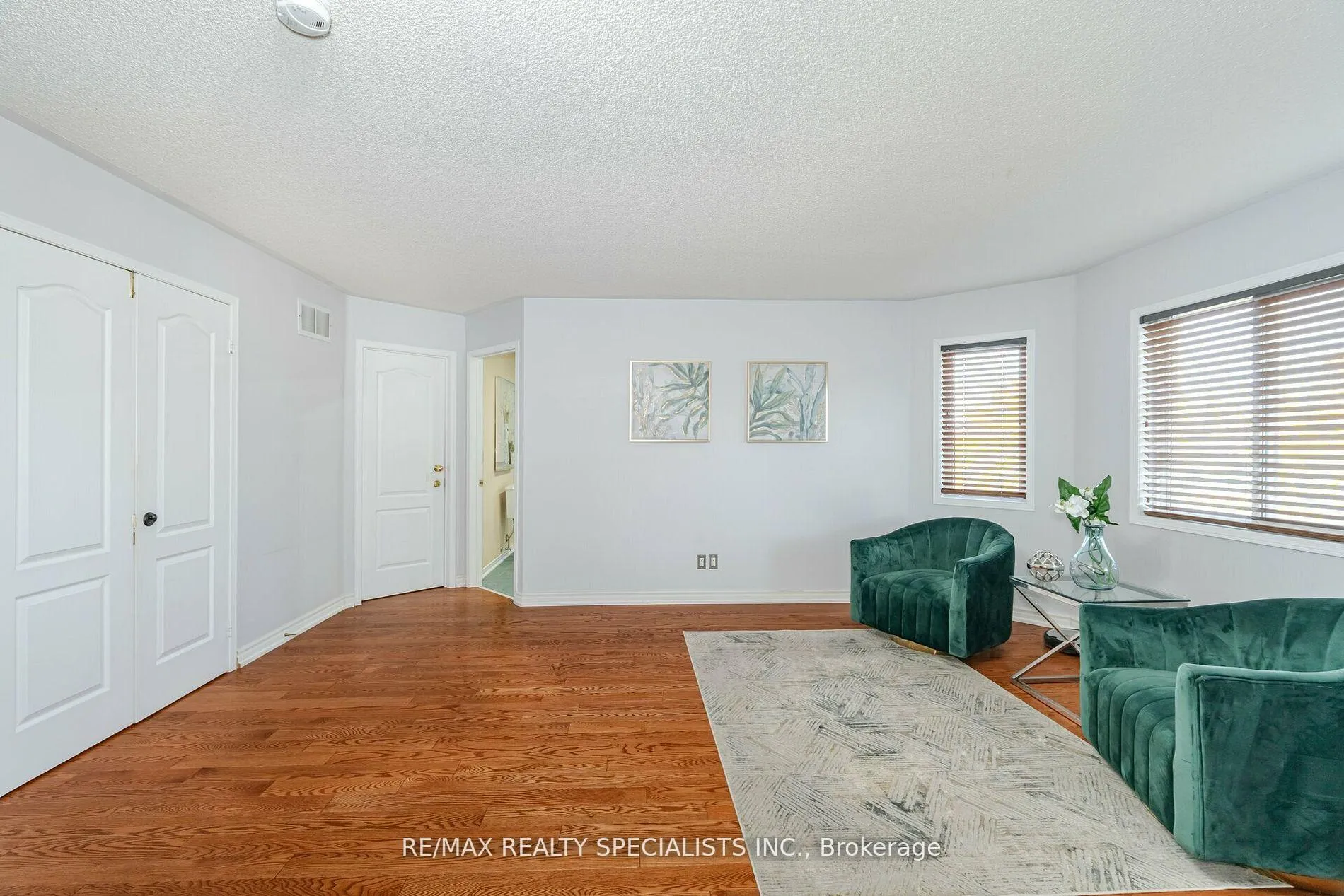 Photo 20 of 36 Dunvegan Crescent, Brampton, Fletcher's Meadow — HOMEH