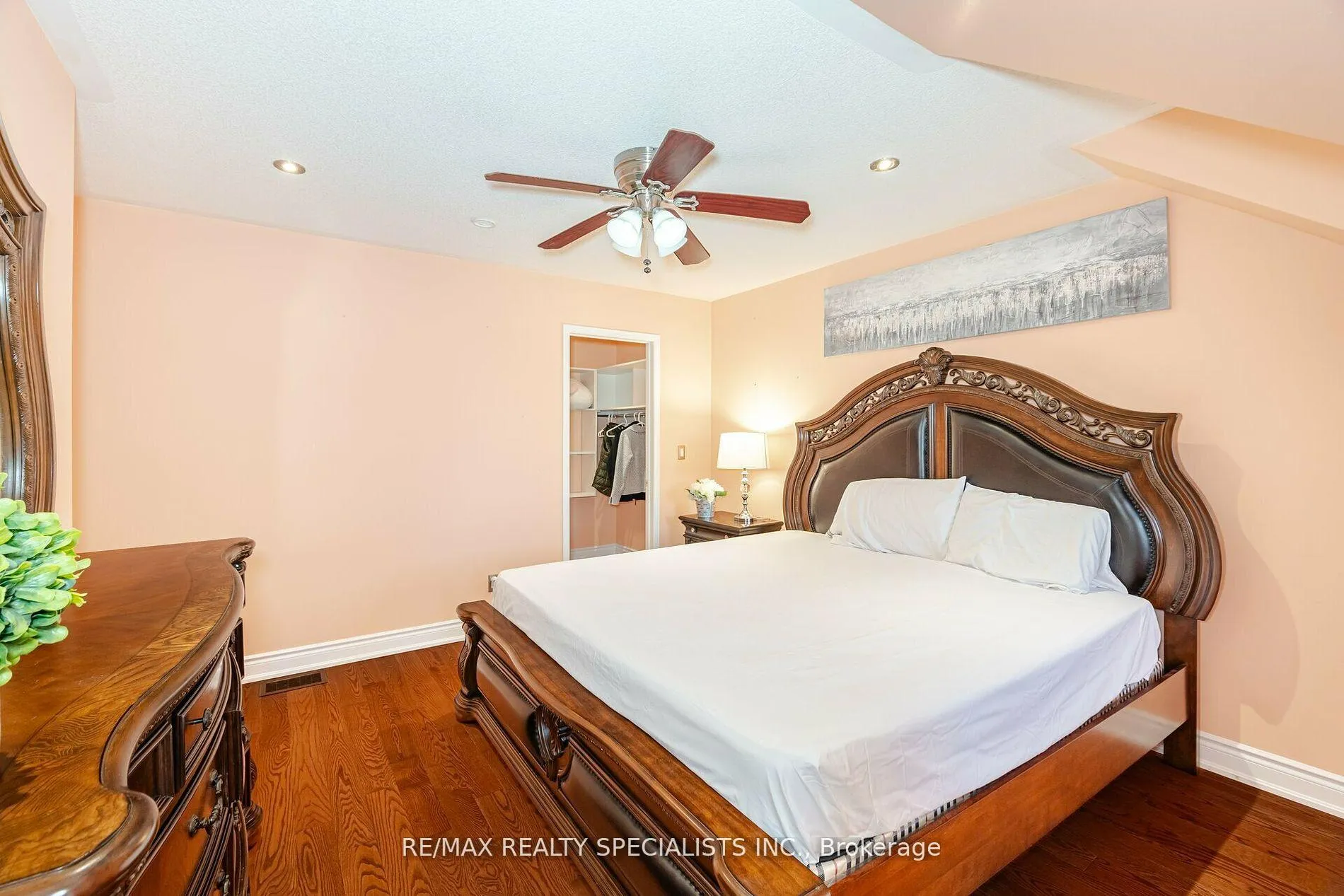 Photo 23 of 36 Dunvegan Crescent, Brampton, Fletcher's Meadow — HOMEH