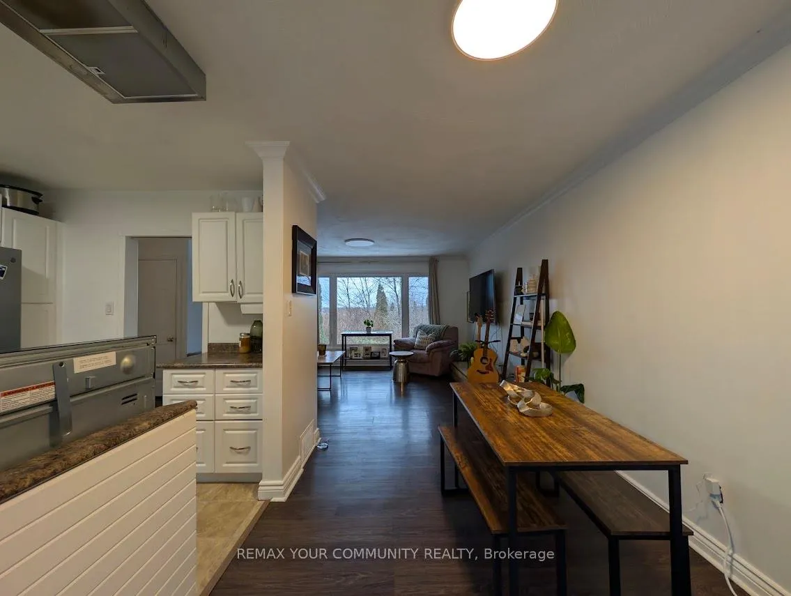 Photo 10 of 147 Grandview Street S, Oshawa, Donevan — HOMEH