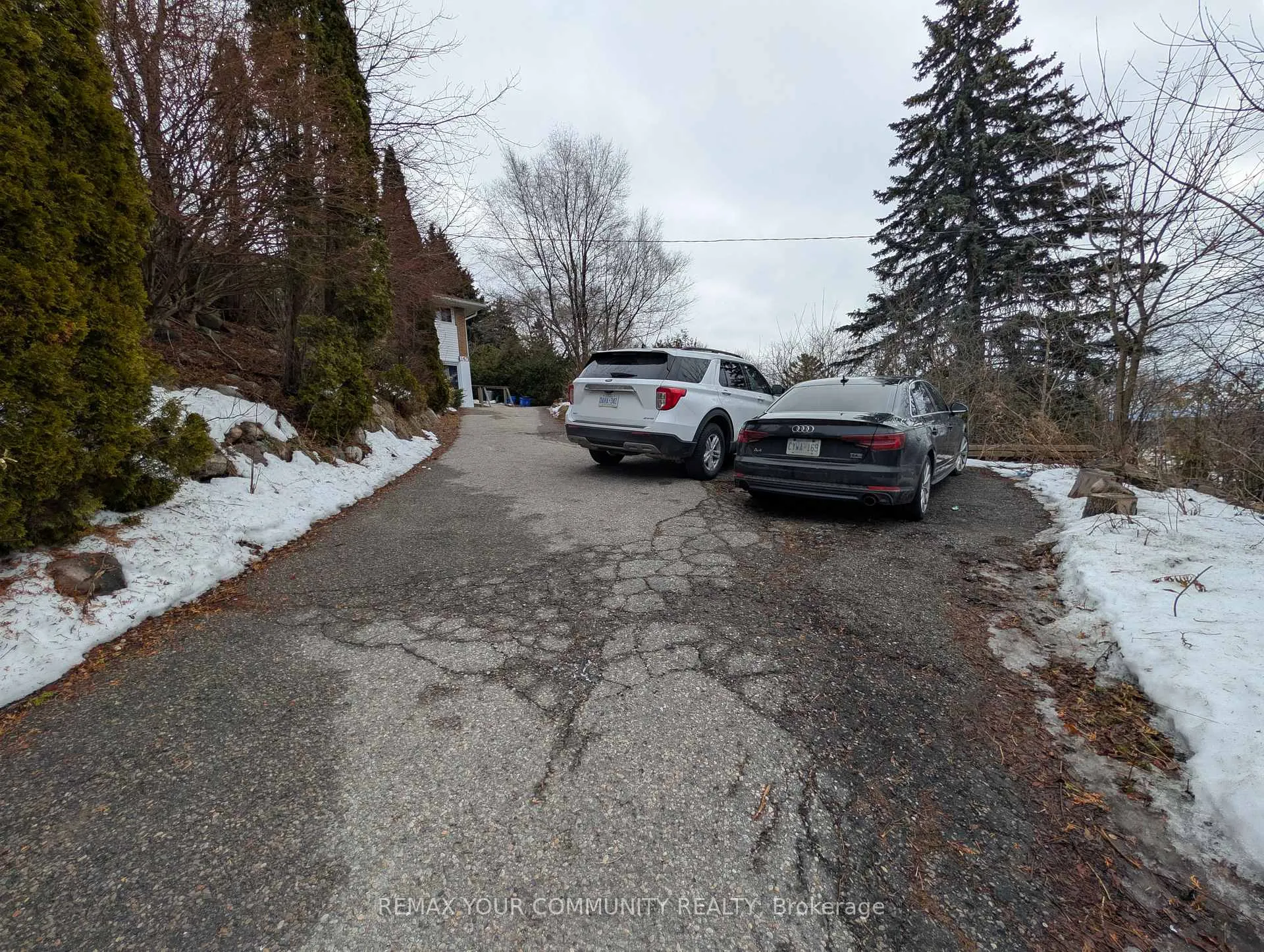 Photo 24 of 147 Grandview Street S, Oshawa, Donevan — HOMEH