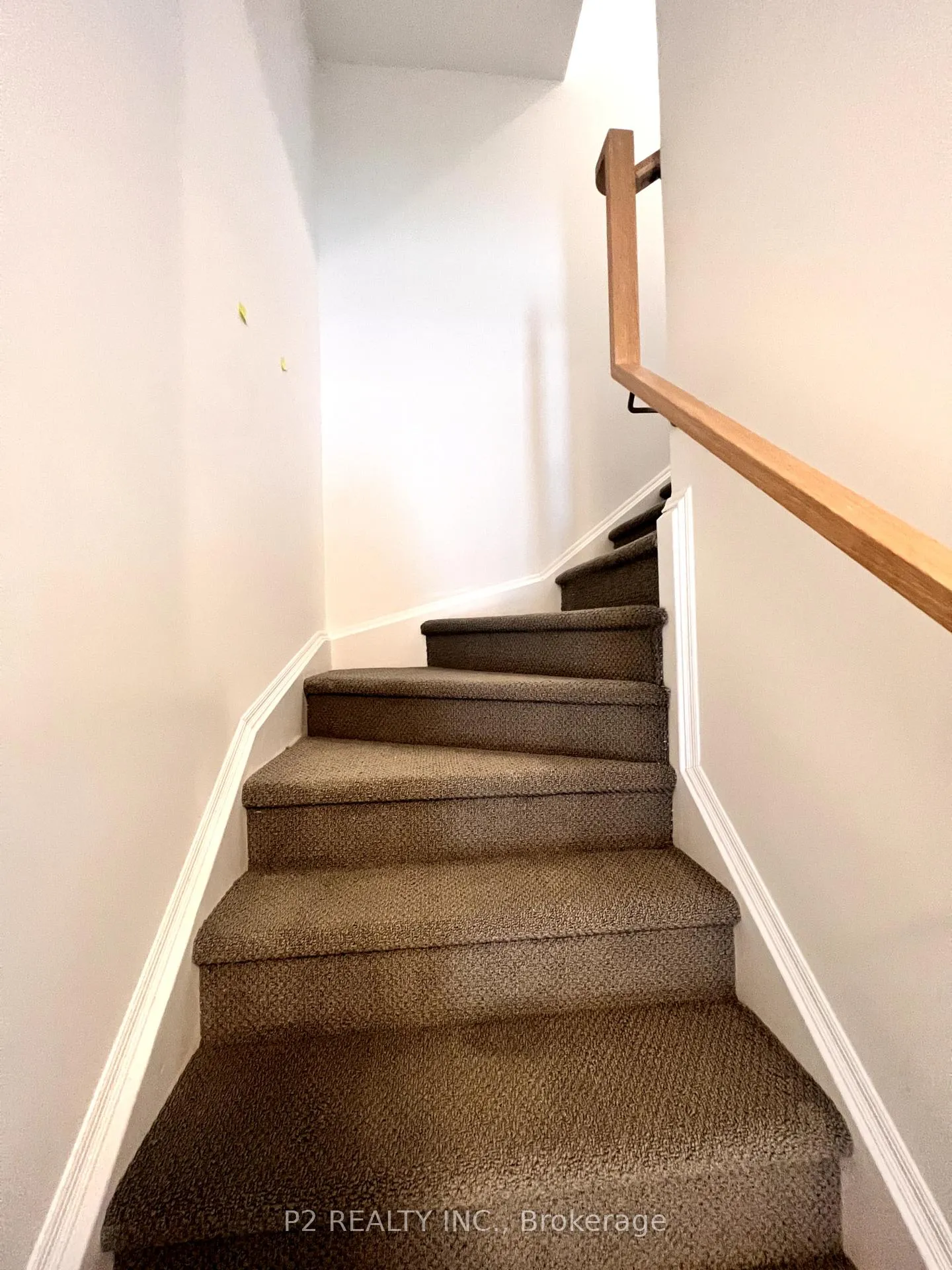 Photo 10 of 45 Spry Lane, Barrie, Innis-Shore — HOMEH