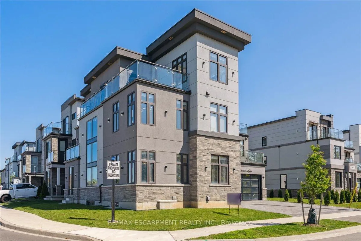 Photo 7 of 4 Sunrow Gate, Hamilton, Lakeshore — HOMEH