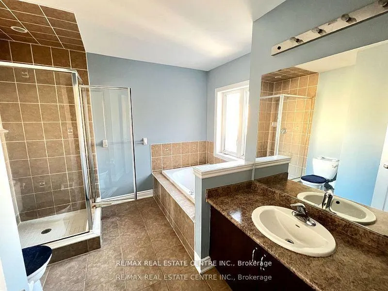 Photo 20 of 211 Elbern Markell Drive, Brampton, Credit Valley — HOMEH