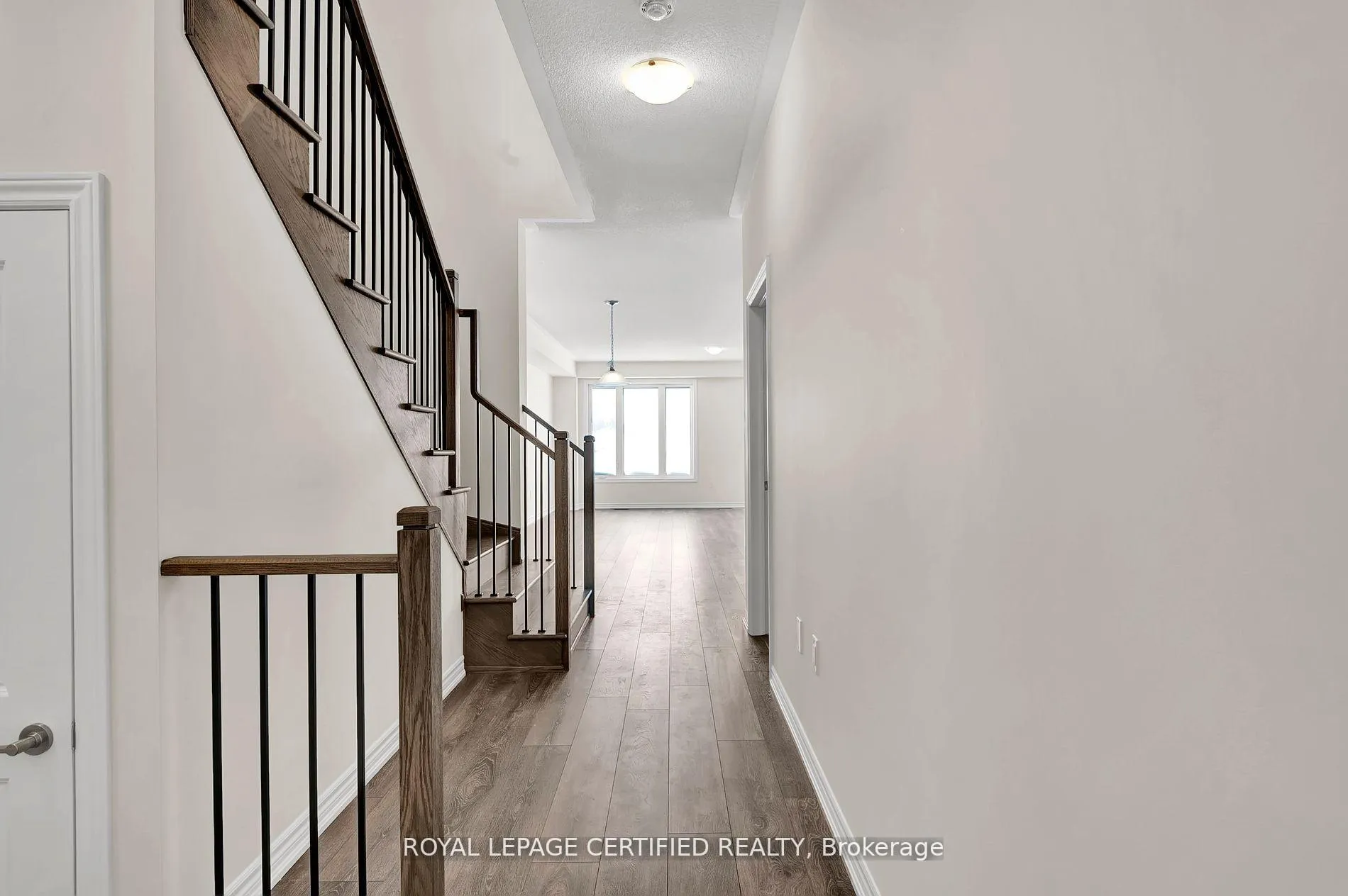 Photo 6 of 83 Greer Street, Barrie, Rural Barrie Southeast — HOMEH