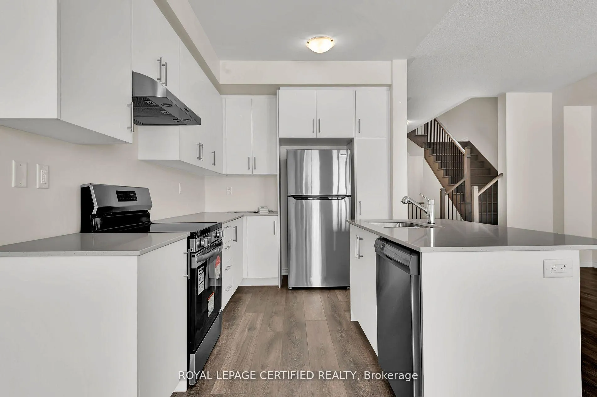 Photo 12 of 83 Greer Street, Barrie, Rural Barrie Southeast — HOMEH