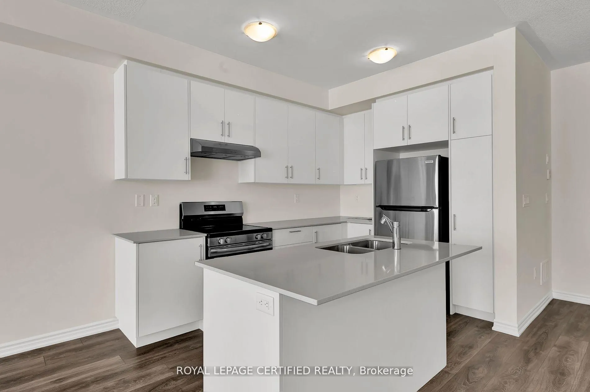 Photo 13 of 83 Greer Street, Barrie, Rural Barrie Southeast — HOMEH