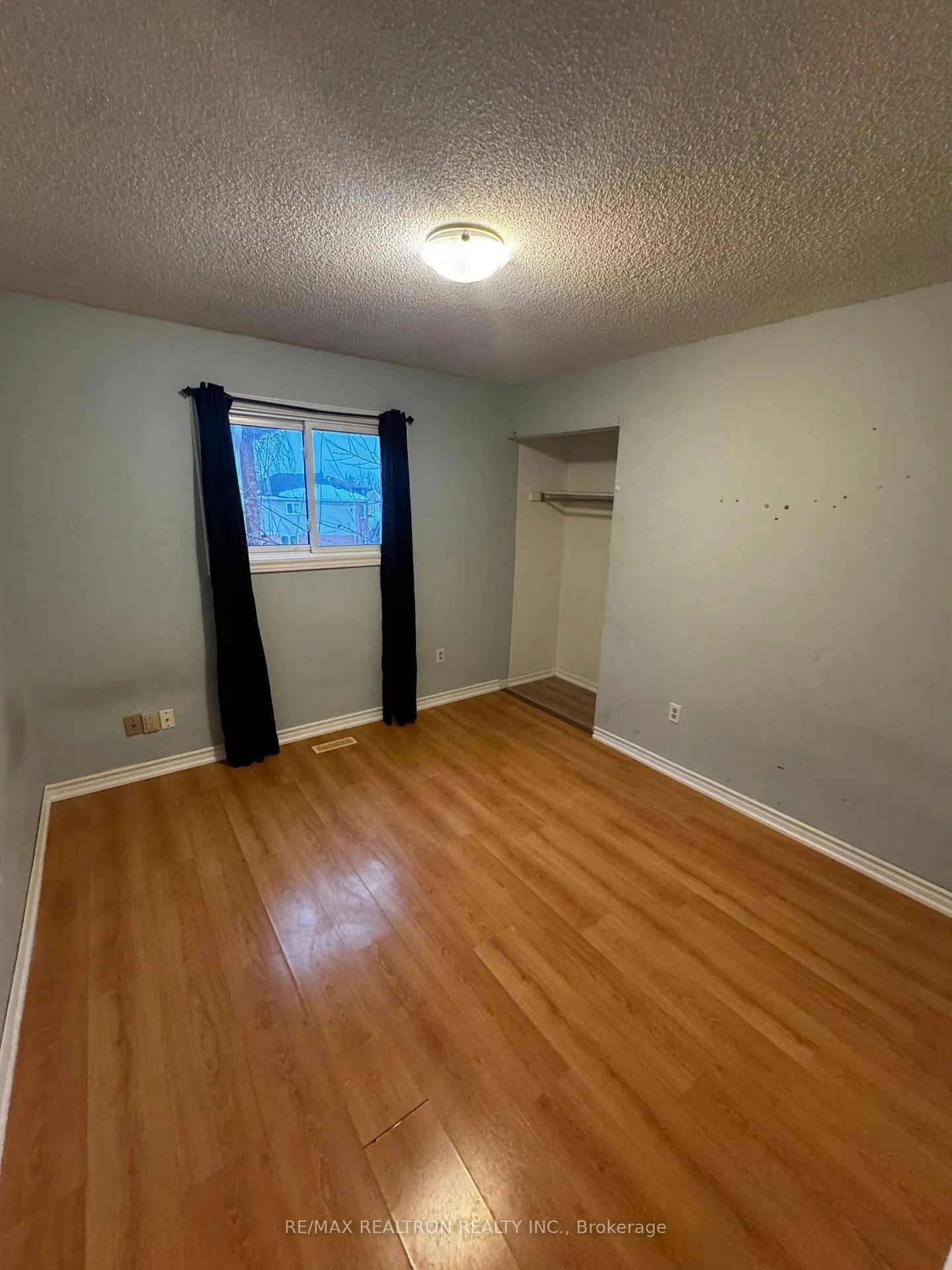Photo 6 of Unit Main, 168 Kozlov Street, Barrie, West Bayfield — HOMEH