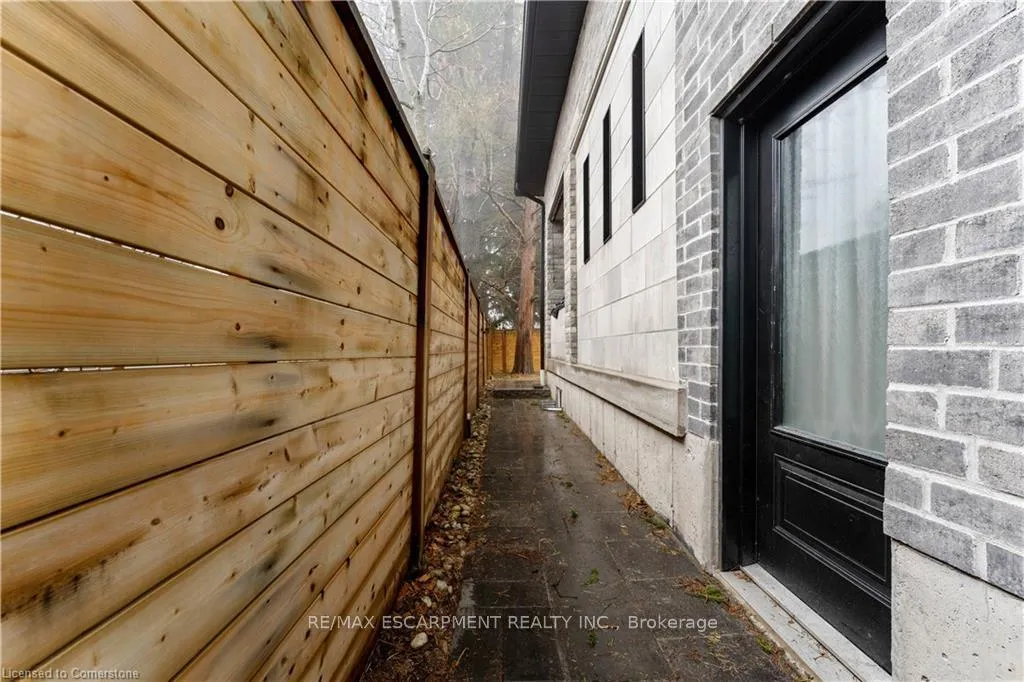 Photo 5 of Unit Lower, 24 Parker Avenue, Hamilton, Ancaster — HOMEH