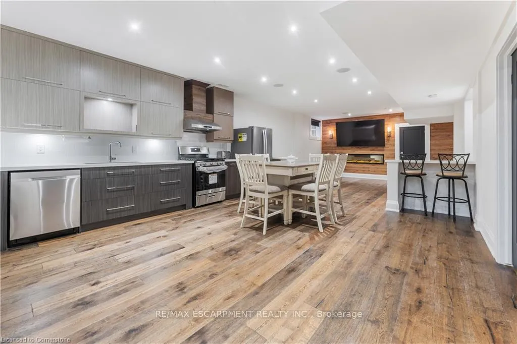 Photo 6 of Unit Lower, 24 Parker Avenue, Hamilton, Ancaster — HOMEH