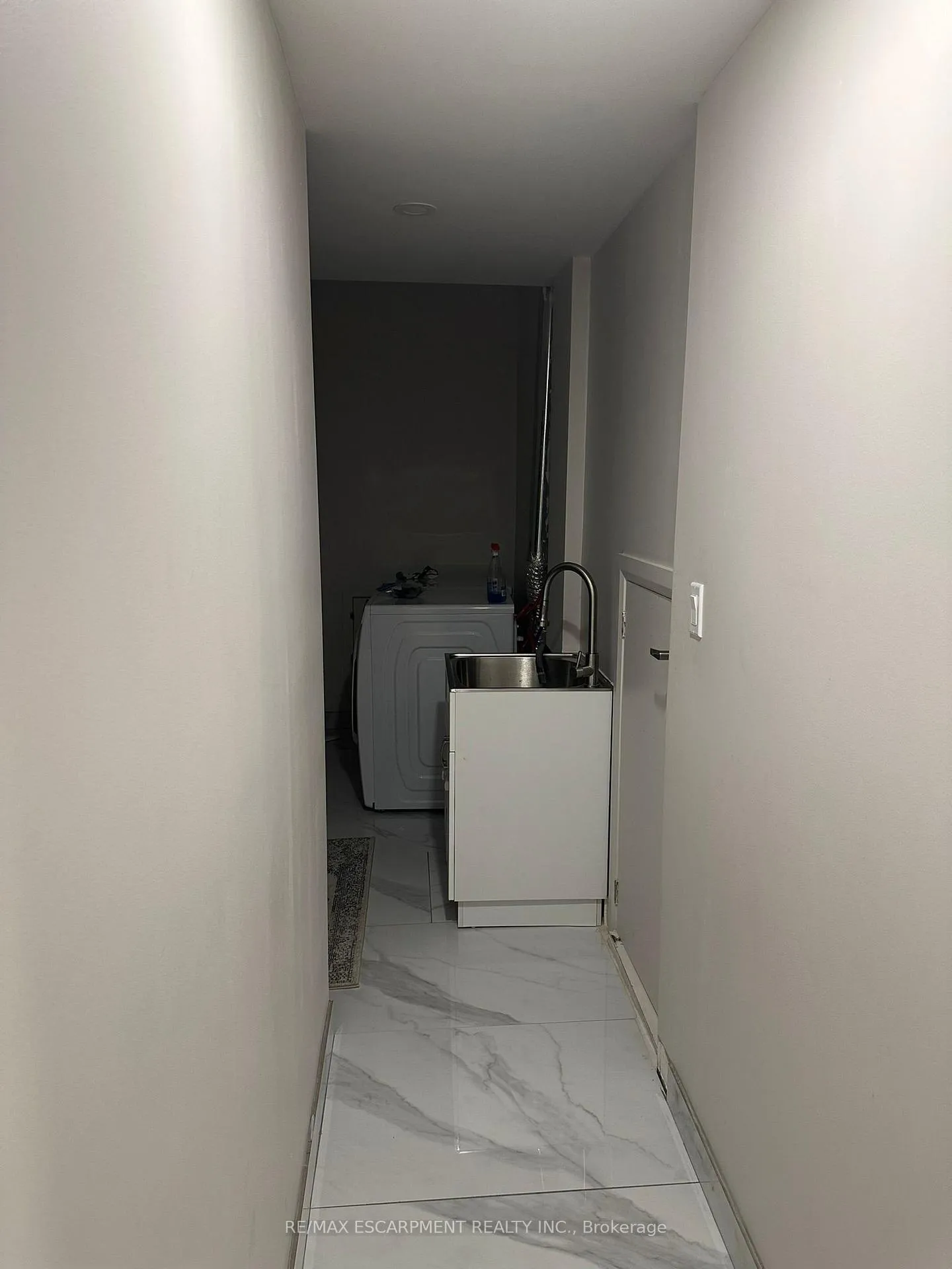Photo 15 of Unit Lower, 24 Parker Avenue, Hamilton, Ancaster — HOMEH