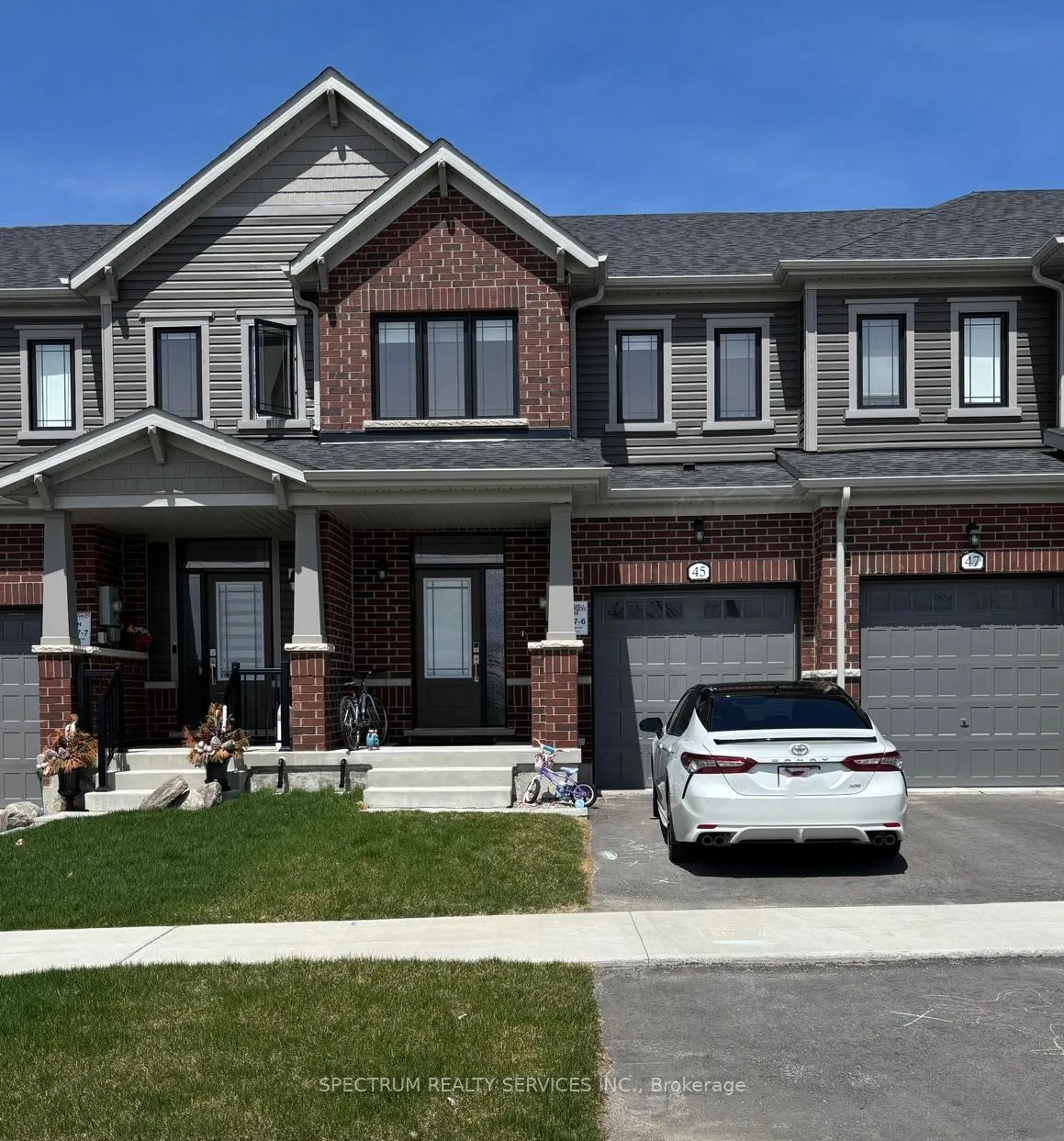Photo 1 of 45 Milady Crescent, Barrie, Rural Barrie Southeast — HOMEH