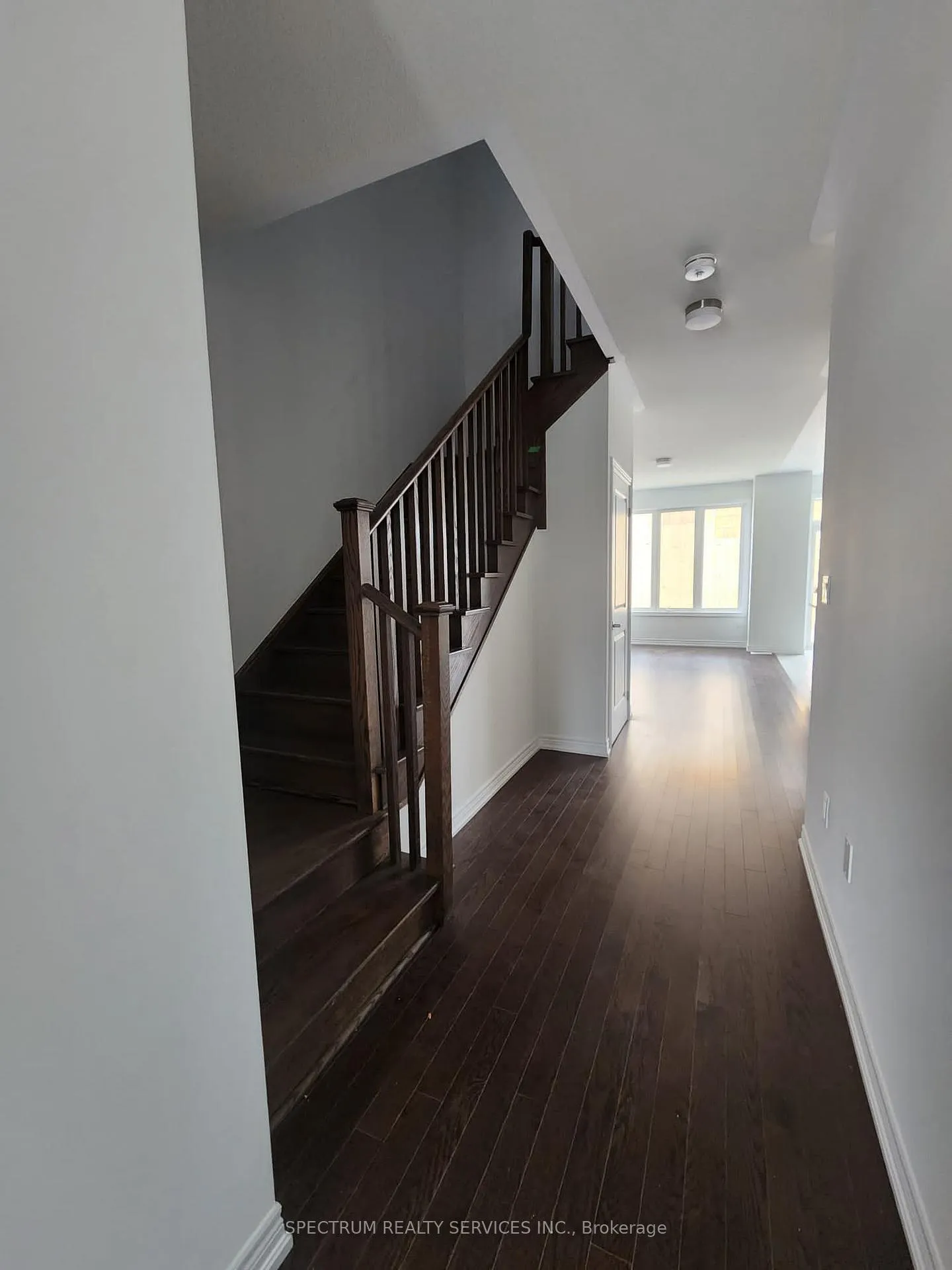 Photo 6 of 45 Milady Crescent, Barrie, Rural Barrie Southeast — HOMEH