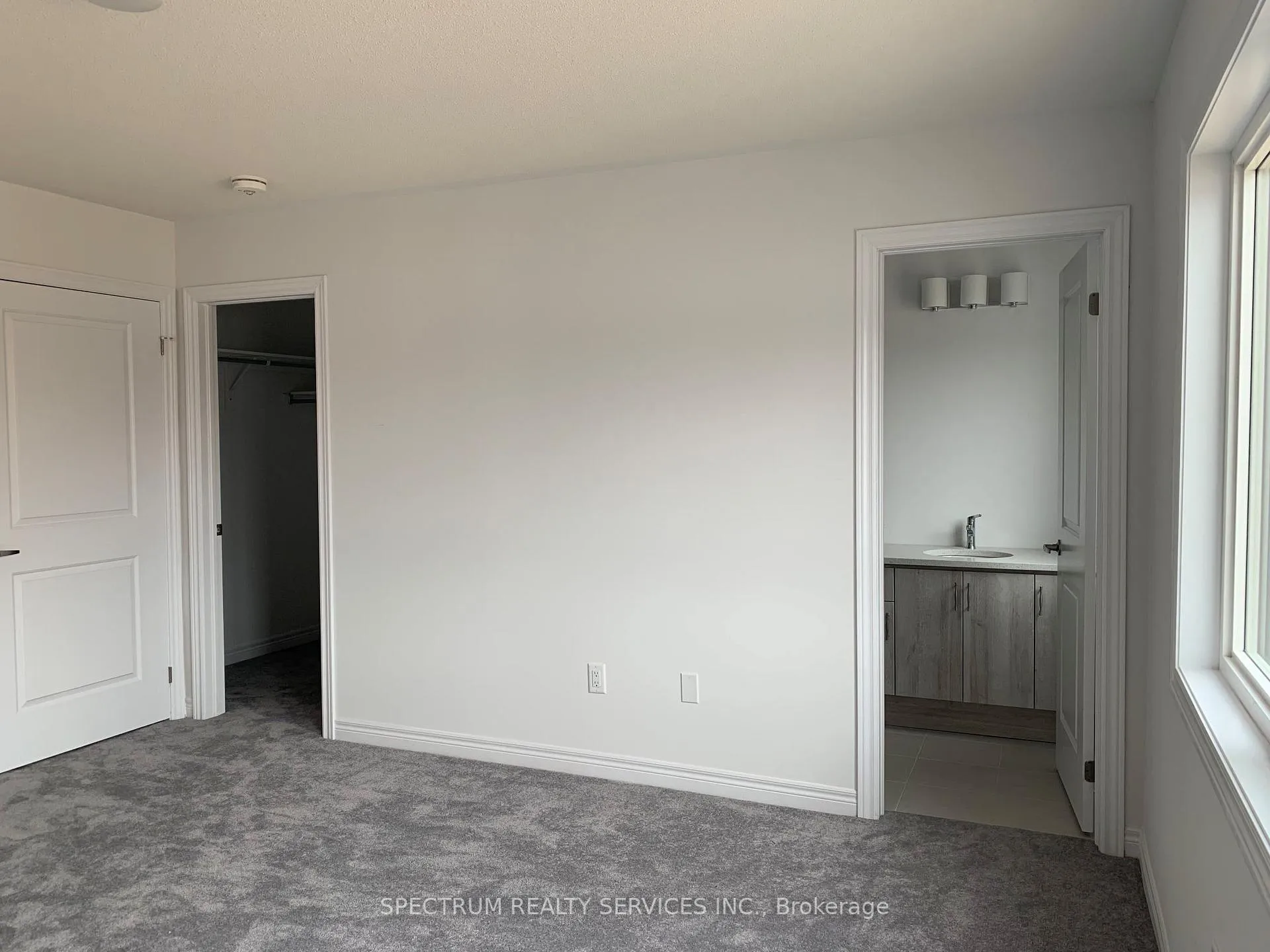 Photo 9 of 45 Milady Crescent, Barrie, Rural Barrie Southeast — HOMEH
