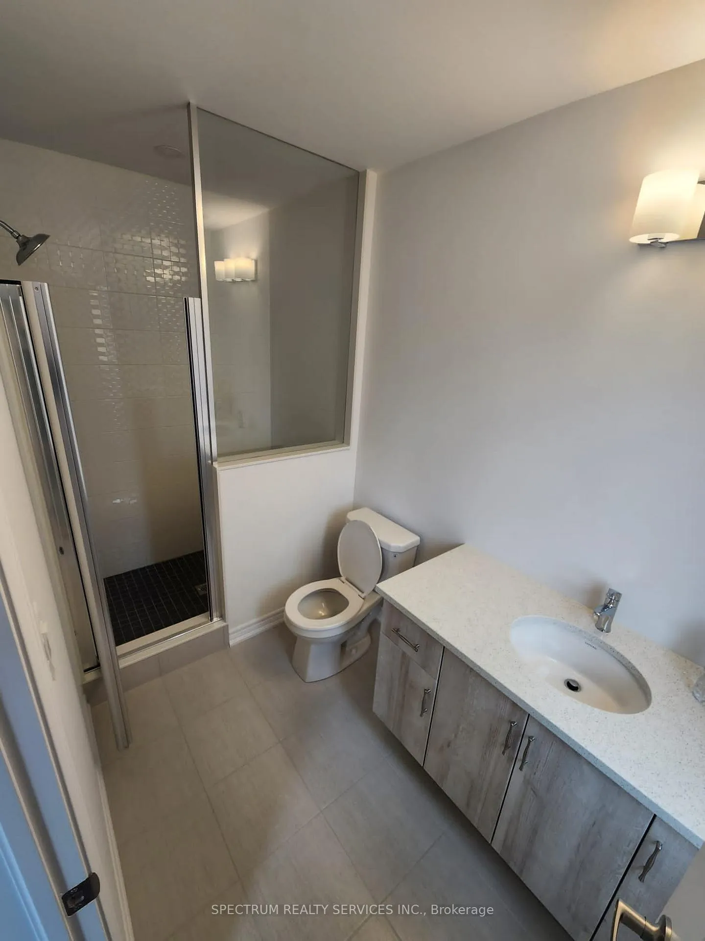 Photo 10 of 45 Milady Crescent, Barrie, Rural Barrie Southeast — HOMEH