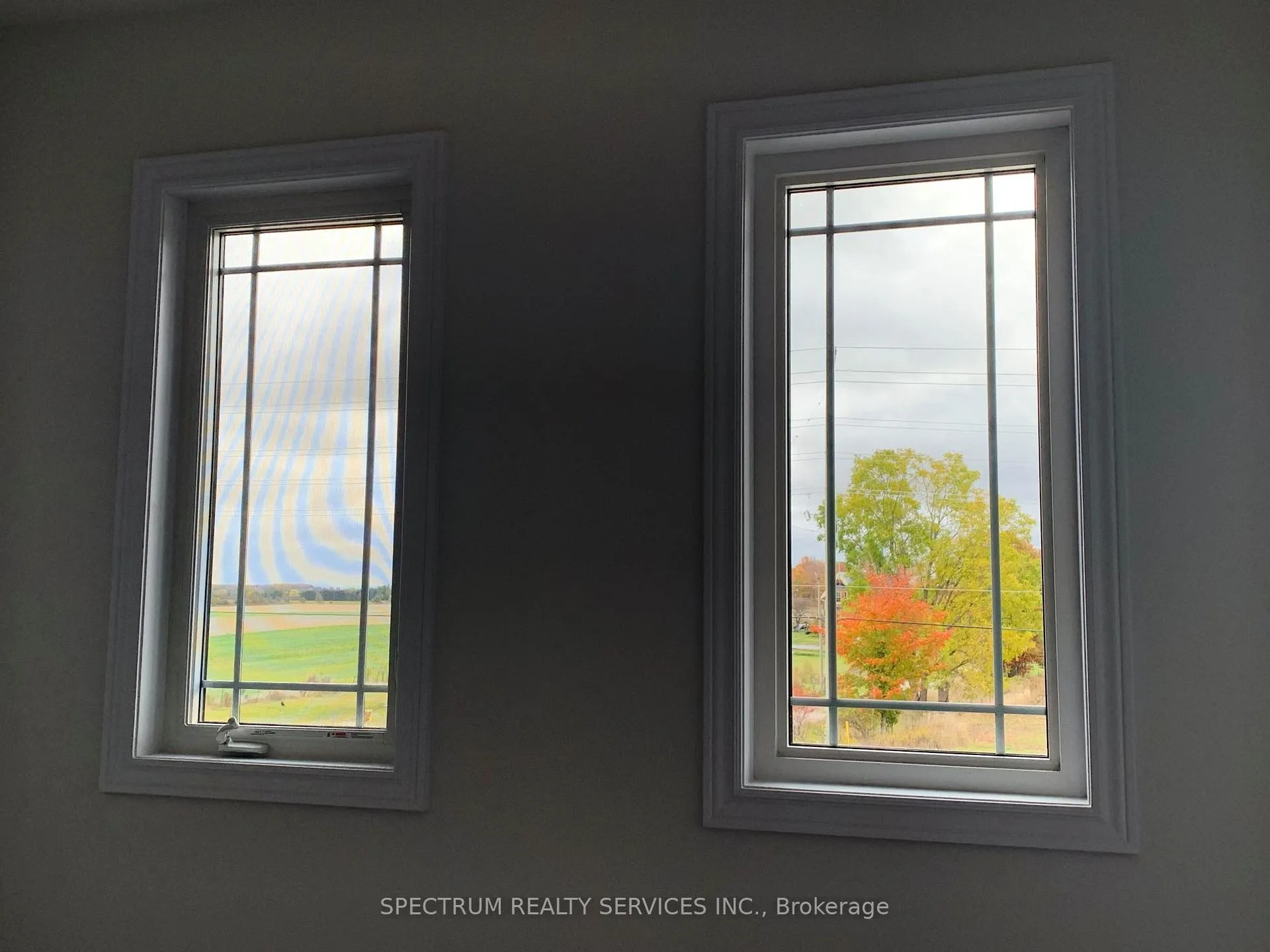 Photo 15 of 45 Milady Crescent, Barrie, Rural Barrie Southeast — HOMEH