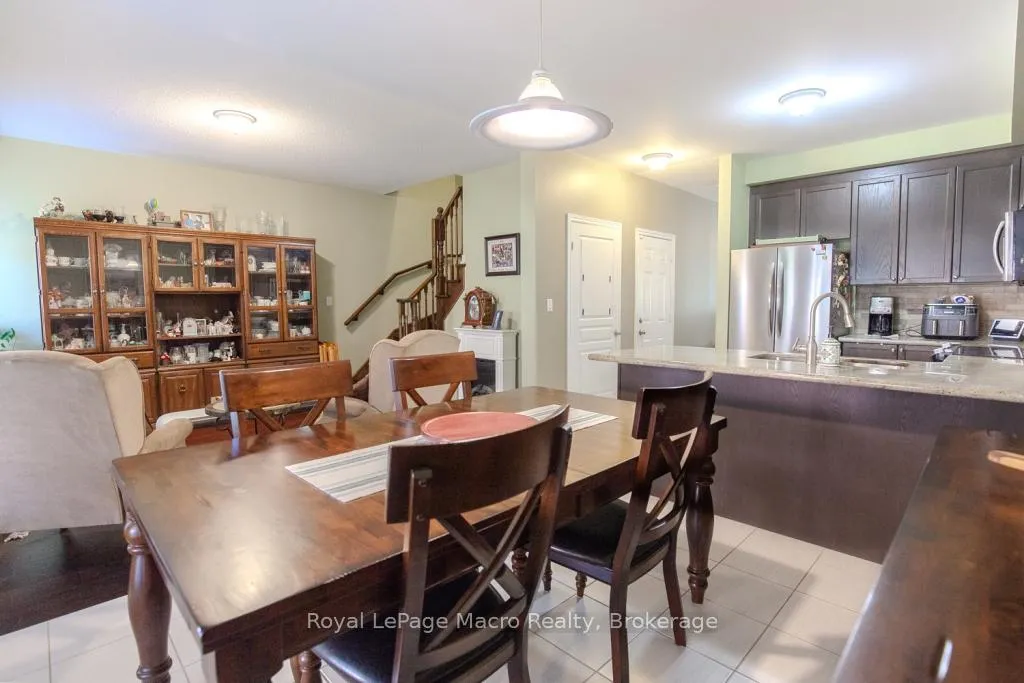 Photo 16 of 20 Springstead Avenue, Hamilton, Stoney Creek — HOMEH
