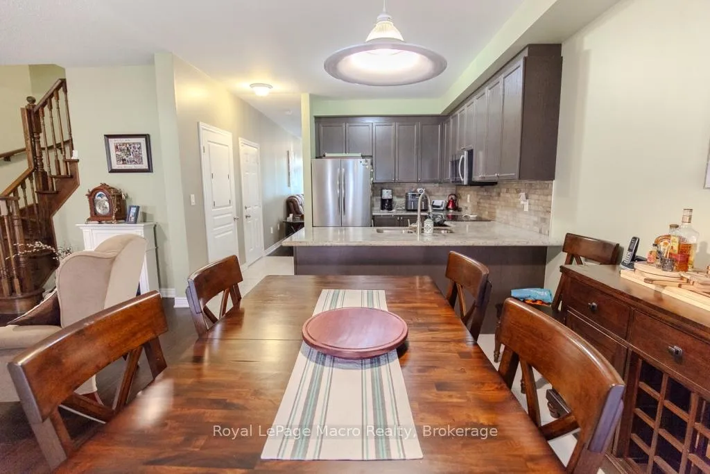 Photo 17 of 20 Springstead Avenue, Hamilton, Stoney Creek — HOMEH