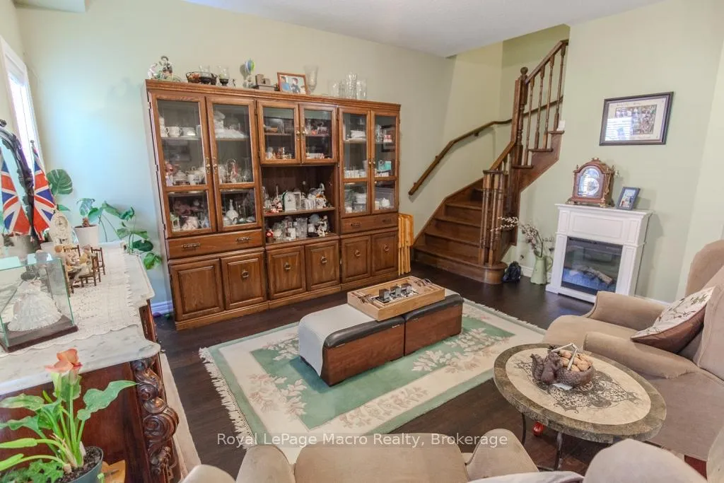 Photo 22 of 20 Springstead Avenue, Hamilton, Stoney Creek — HOMEH