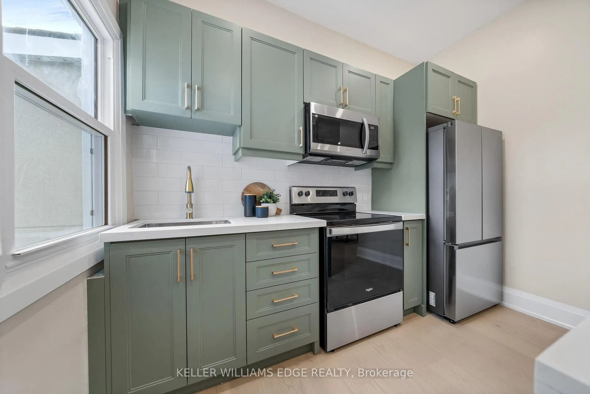 Photo 14 of 22 Windsor Street, Hamilton, Strathcona — HOMEH