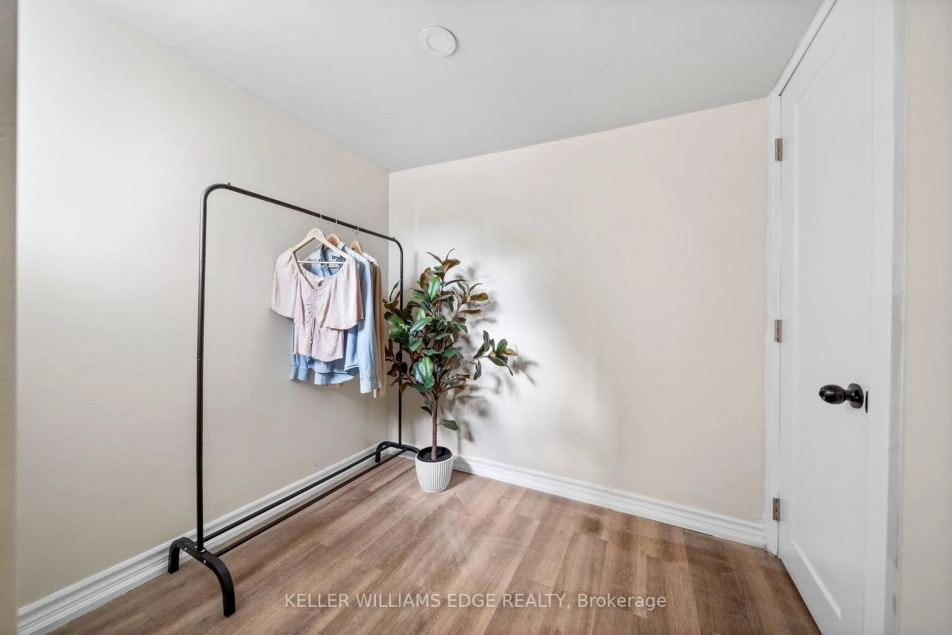 Photo 27 of 22 Windsor Street, Hamilton, Strathcona — HOMEH