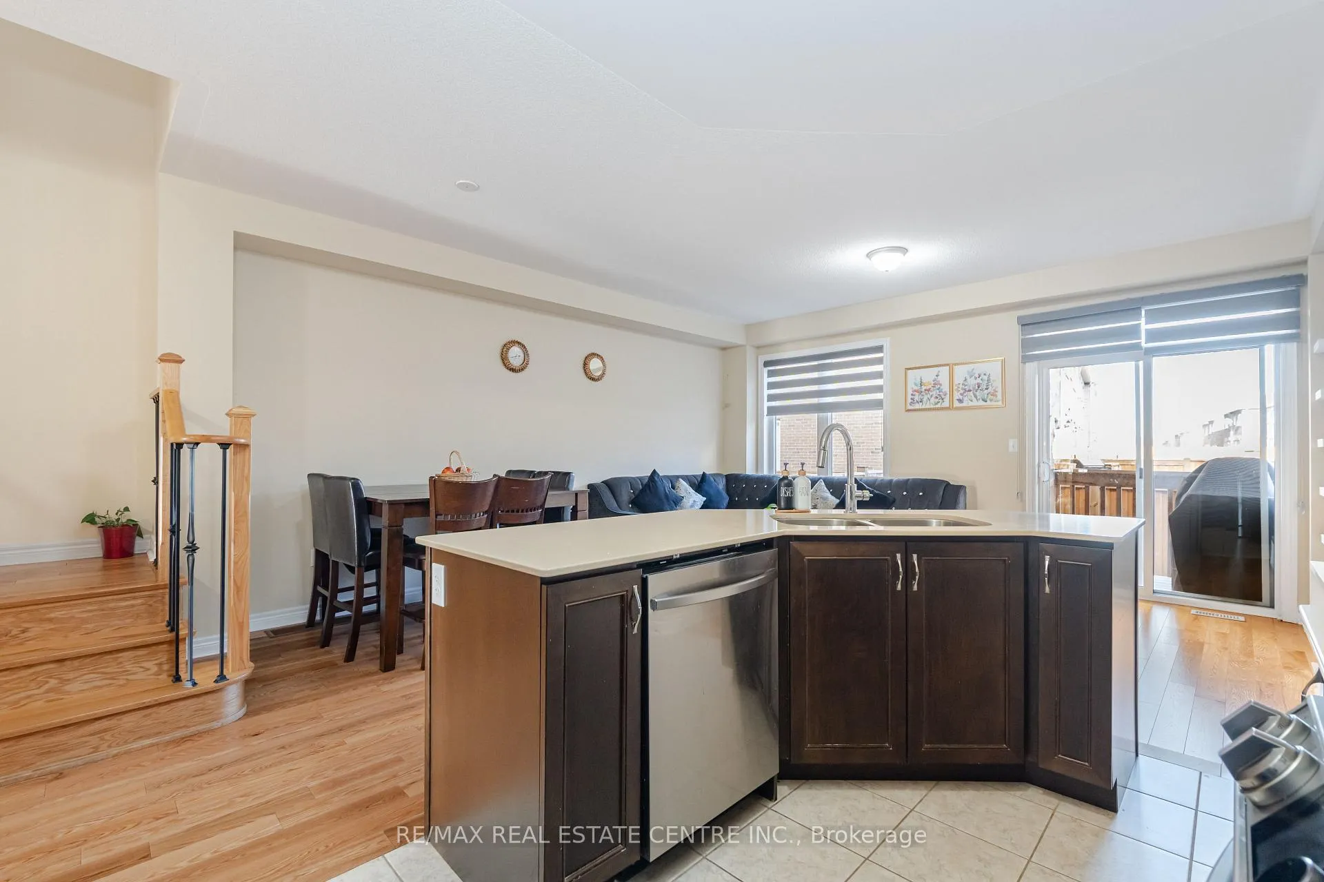 Photo 10 of 59 Benhurst Crescent, Brampton, Northwest Brampton — HOMEH