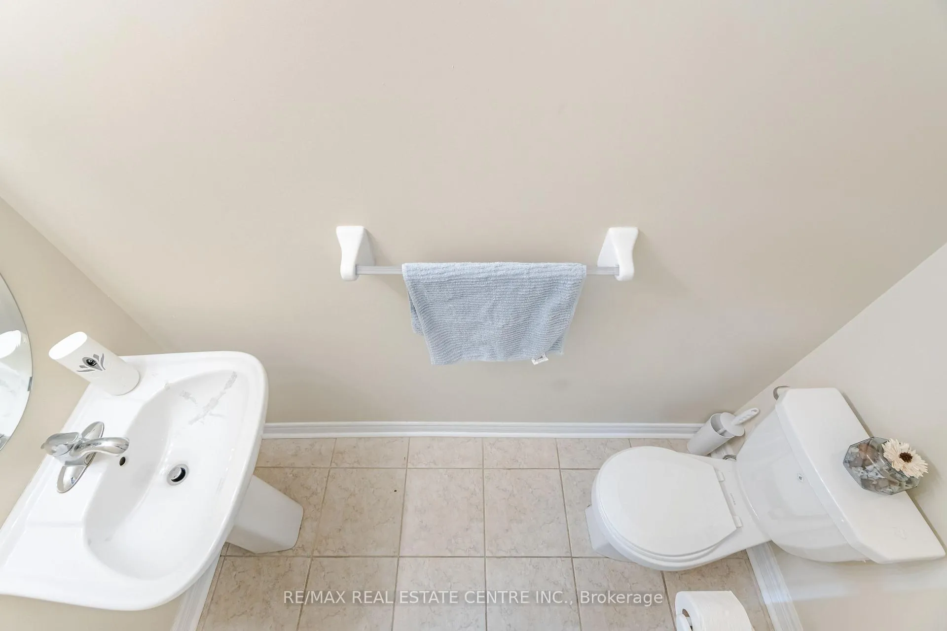 Photo 15 of 59 Benhurst Crescent, Brampton, Northwest Brampton — HOMEH